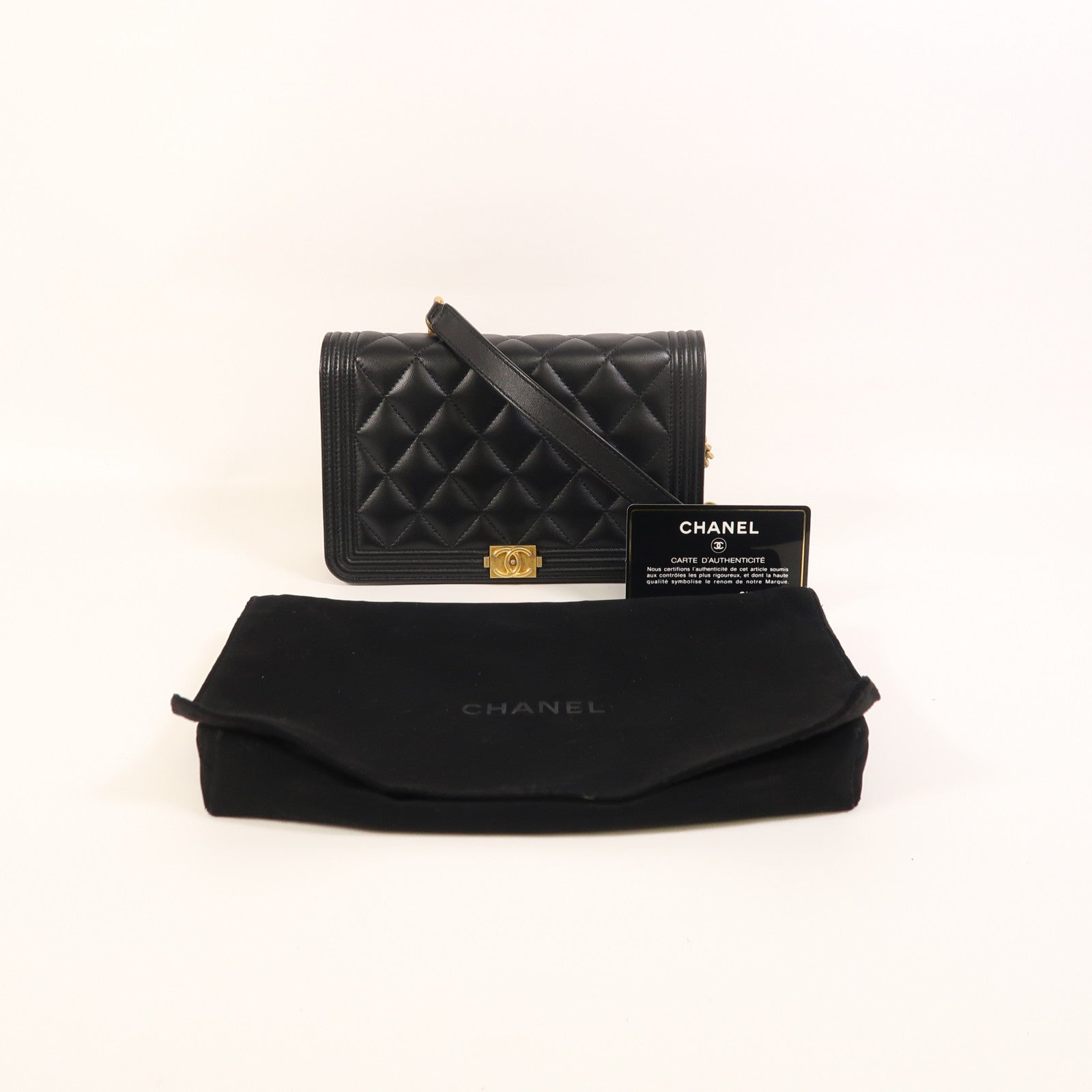 CHANEL 羊皮皮革Boy Wallet On Chain鏈帶肩背袋