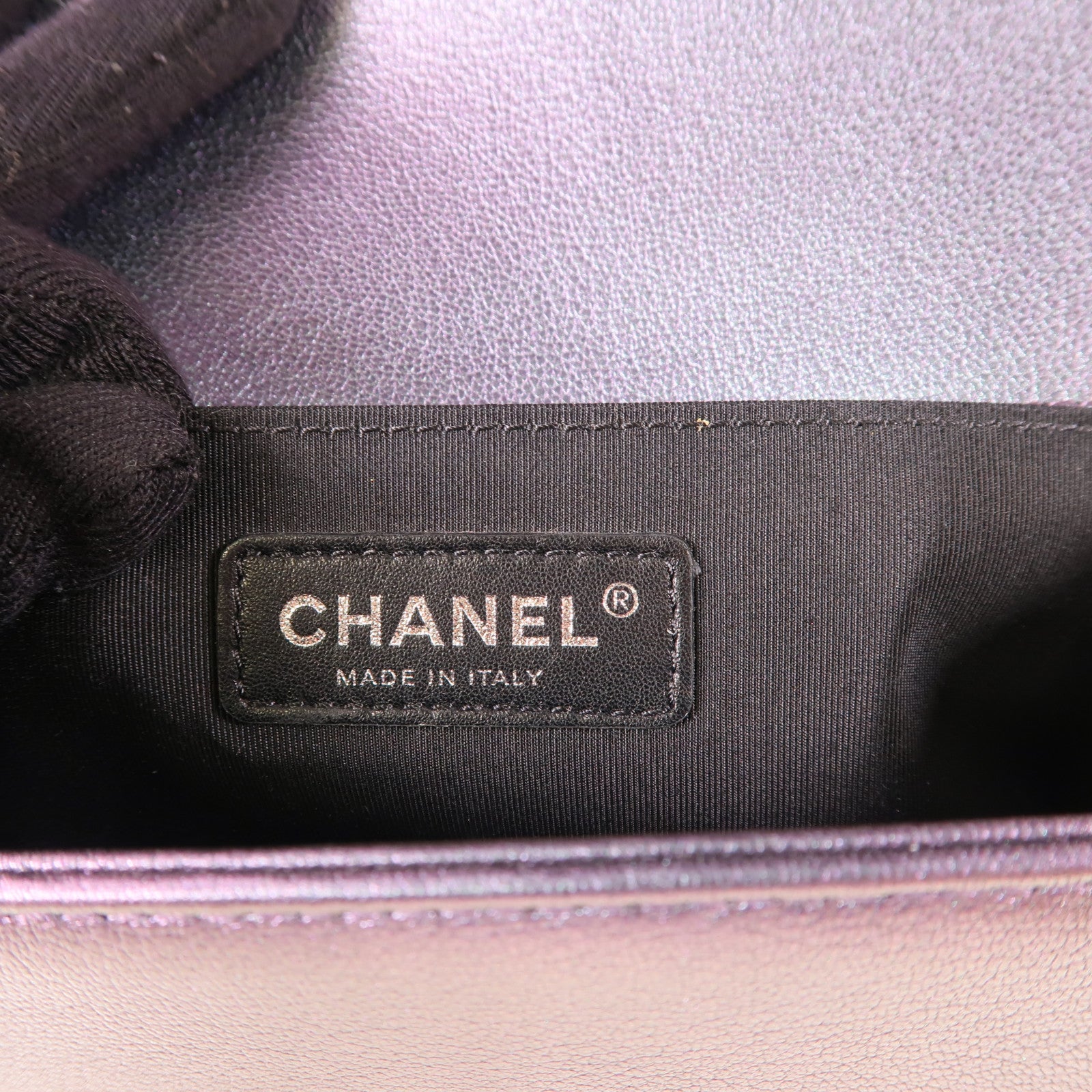 CHANEL 牛皮皮革Boy 25鏈帶肩背袋