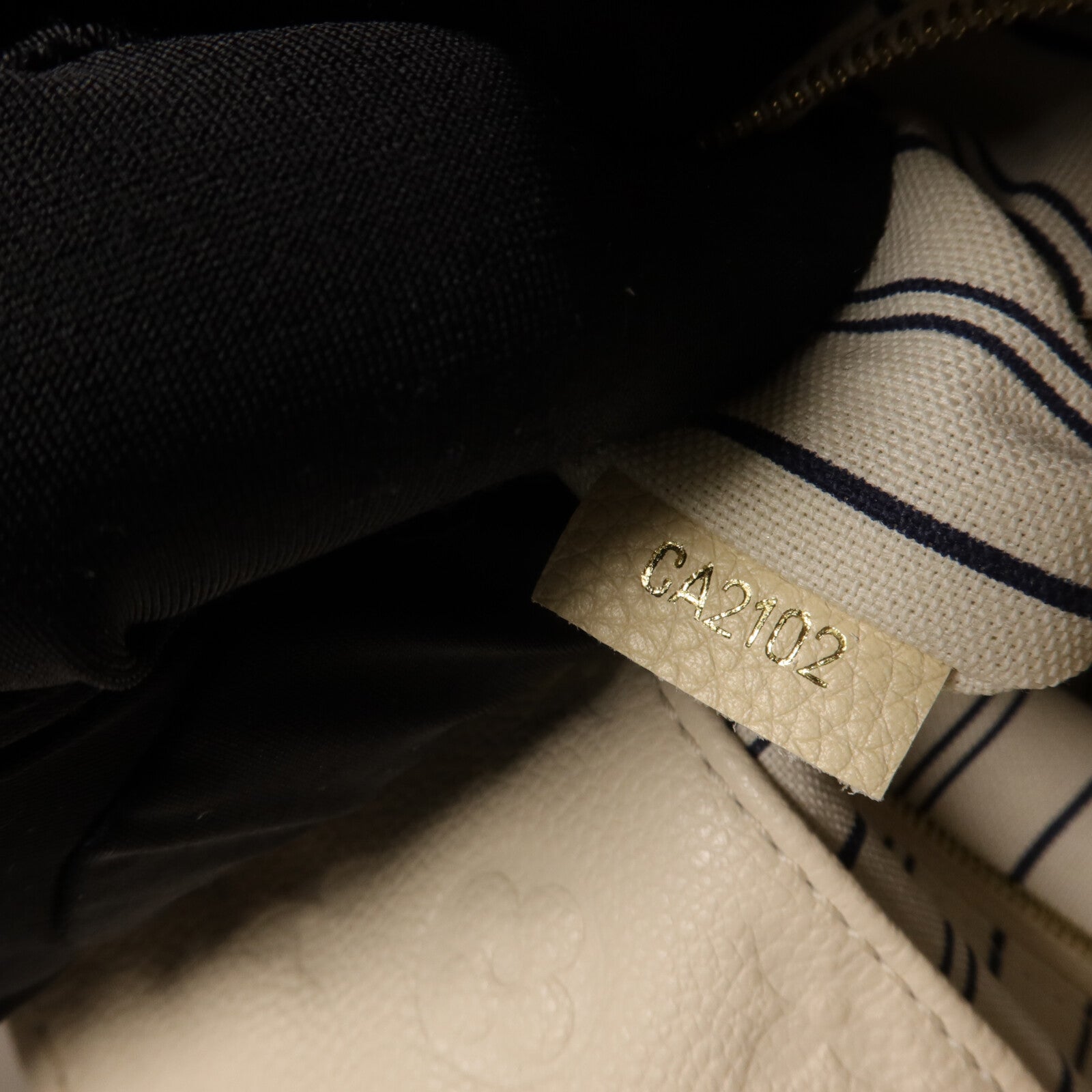 LOUIS VUITTON Monogram Empreinte Arsty MM手挽袋/肩背袋