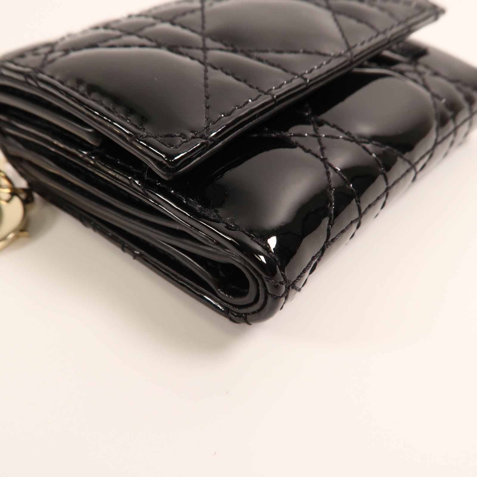Dior 漆皮皮革Wallet金扣折疊錢包黑色