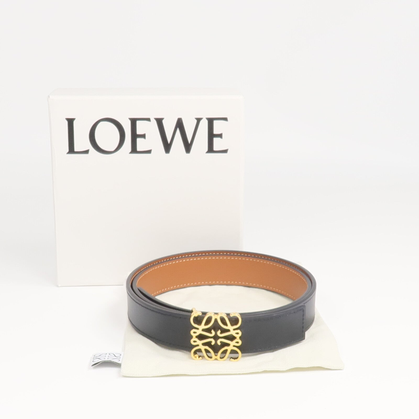 LOEWE 牛皮皮革Belt金扣皮帶