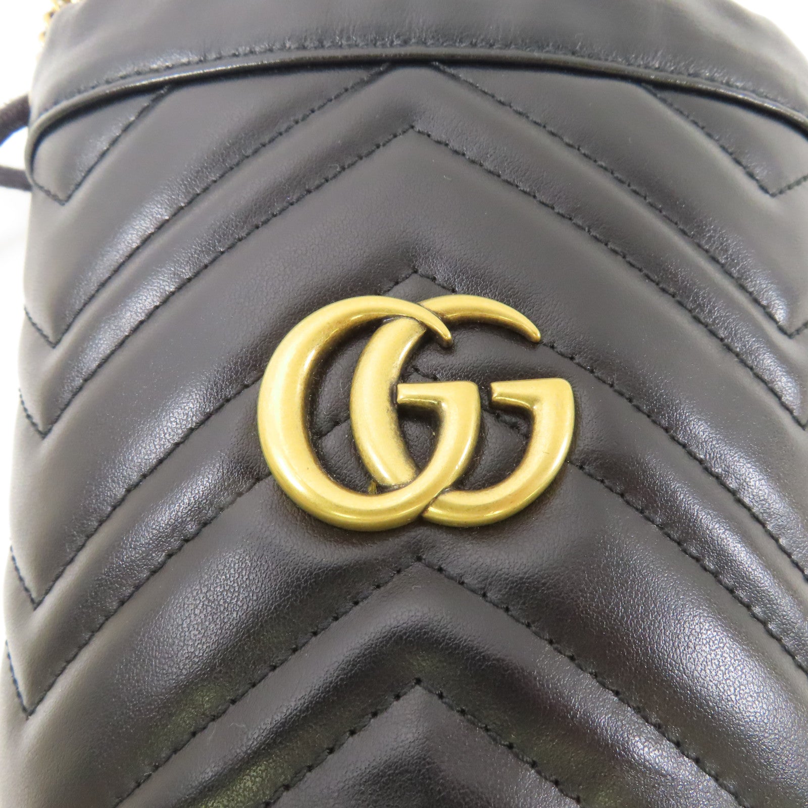 GUCCI 牛皮皮革GG Marmont金扣肩背袋