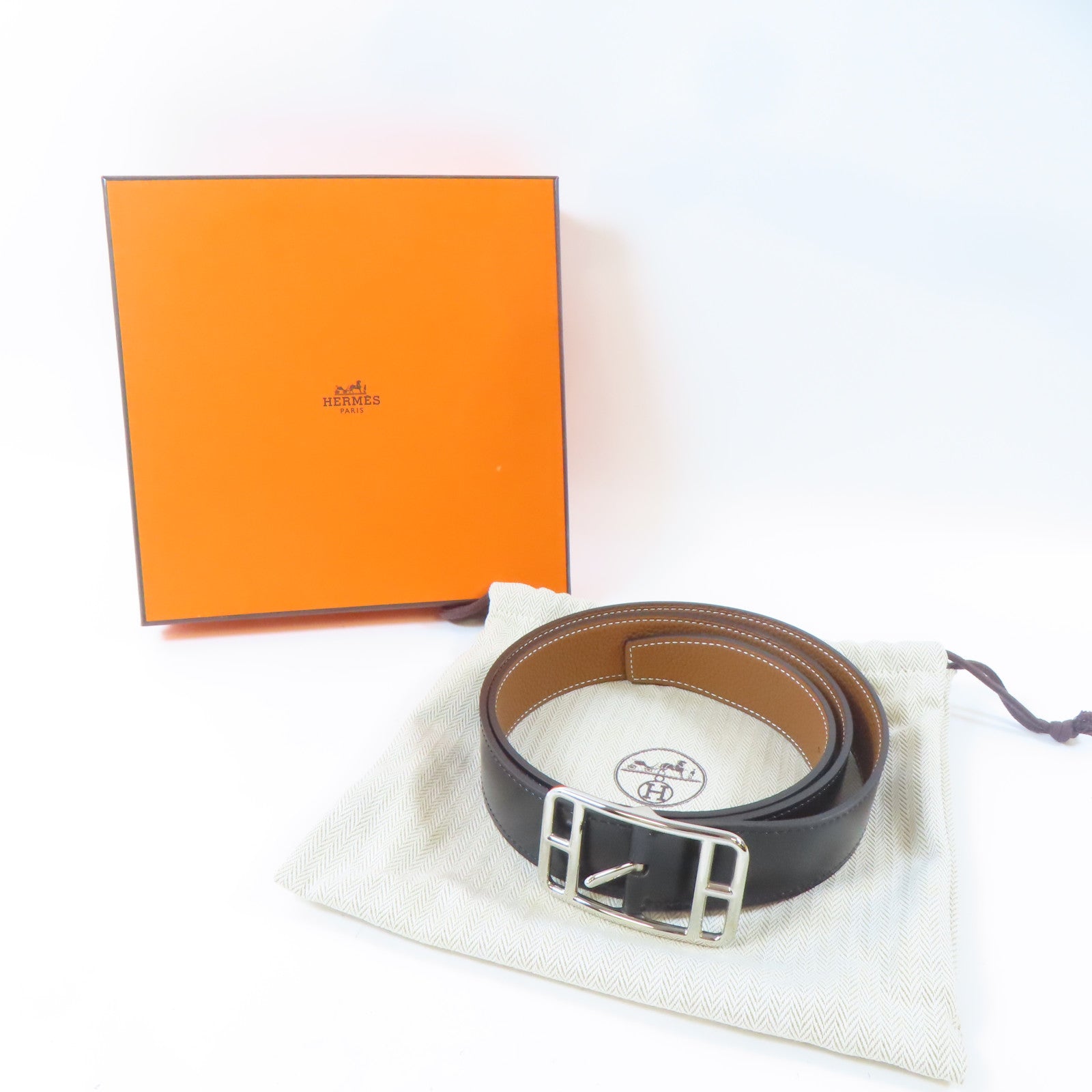 HERMES Swift皮革Cape Cod Reversible Belt 95cm銀扣皮帶Noir/黑色