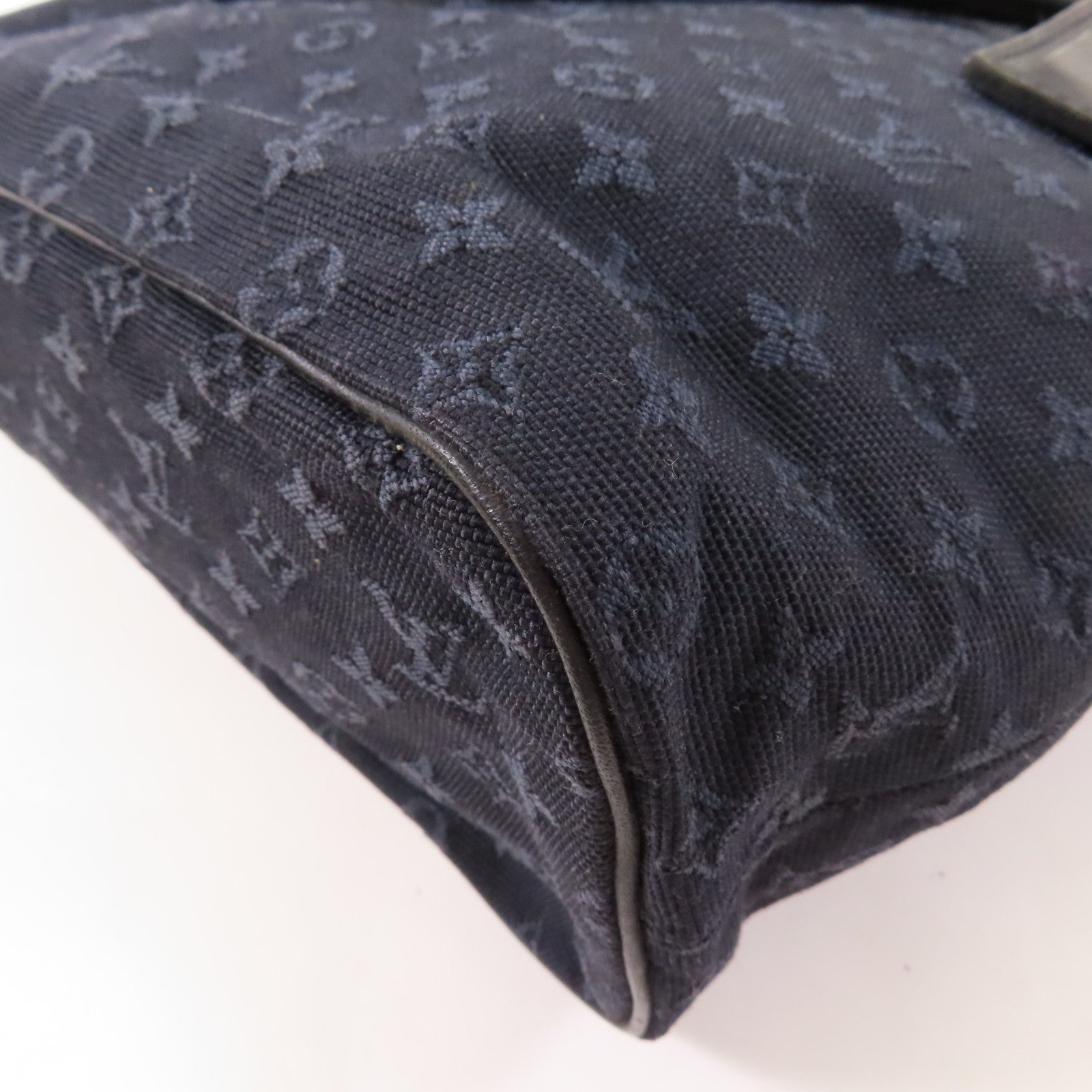 LOUIS VUITTON Monogram Mini Lucille GM金扣肩背袋/手挽袋