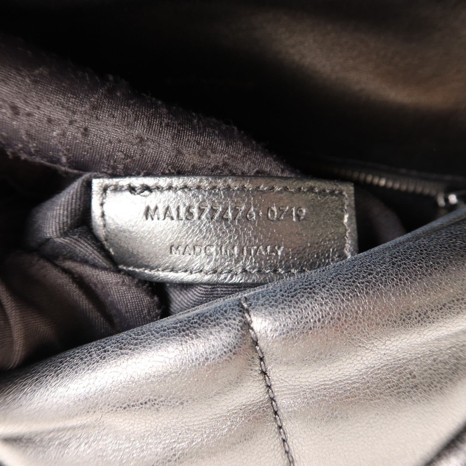 SAINT LAURENT 羊皮皮革Shoulder Bag銀扣手挽肩背兩用袋