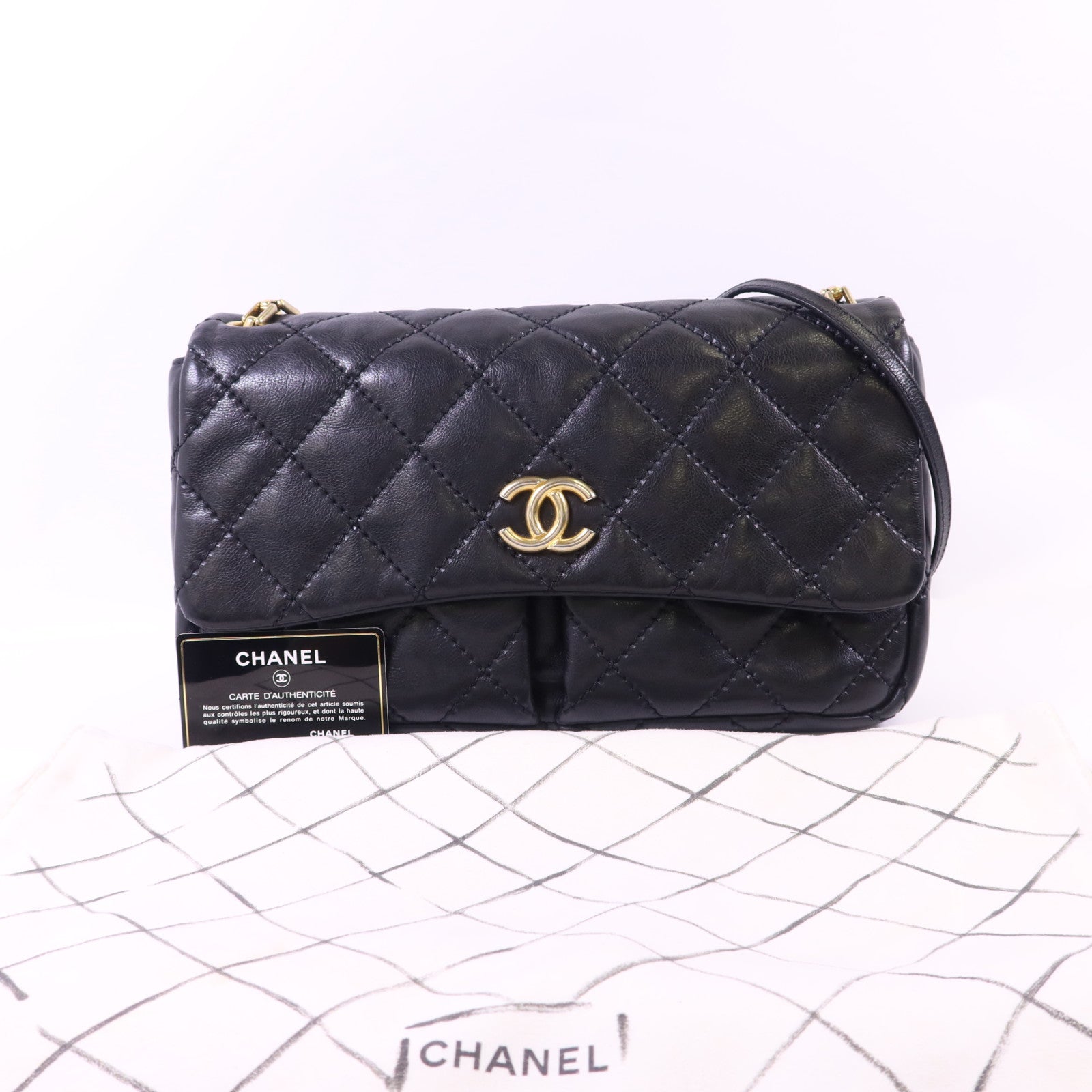 CHANEL 牛皮皮革Shoulder Bag金扣肩背袋