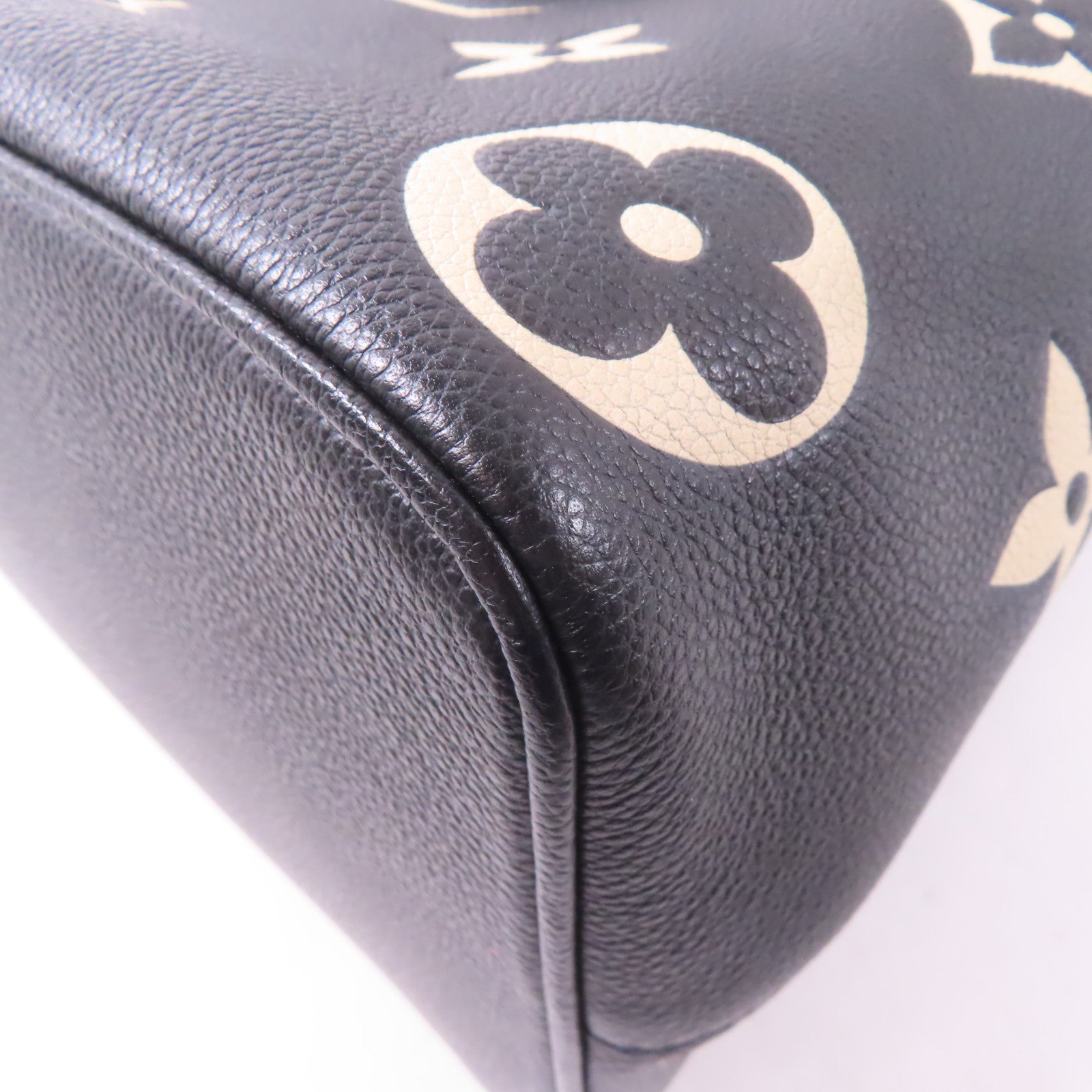 LOUIS VUITTON Monogram Empreinte Neo Noe金扣手挽肩背兩用袋黑色