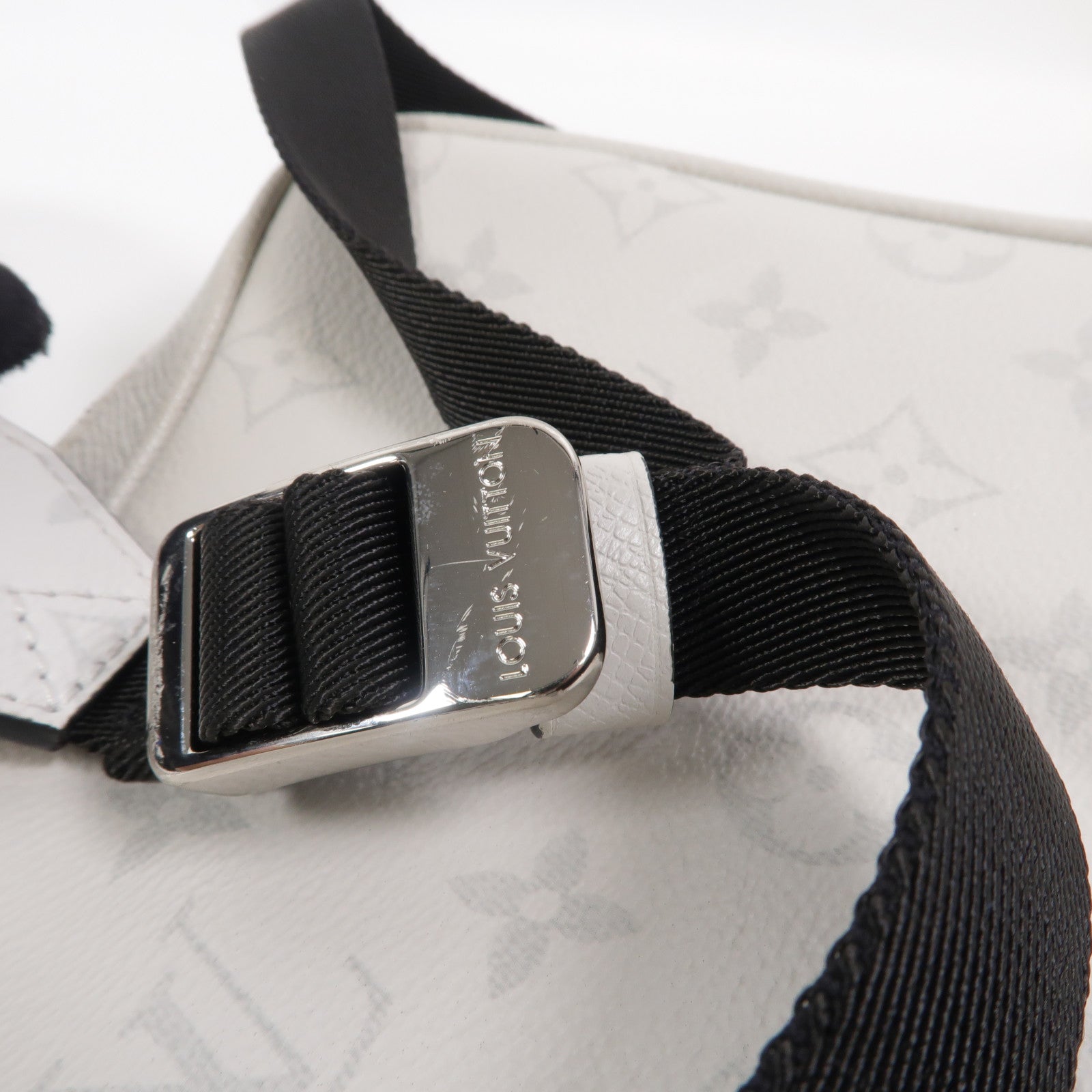 LOUIS VUITTON Monogram/Taigarama Outdoor Messenger Bag PM肩背袋