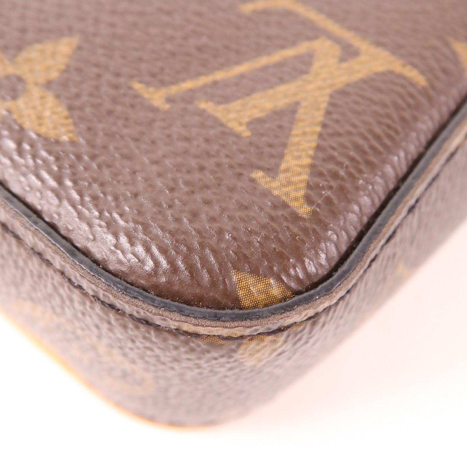 LOUIS VUITTON S-Lock Vertical Wearable Wallet Shoulder Bag M82535 Monogram Brown