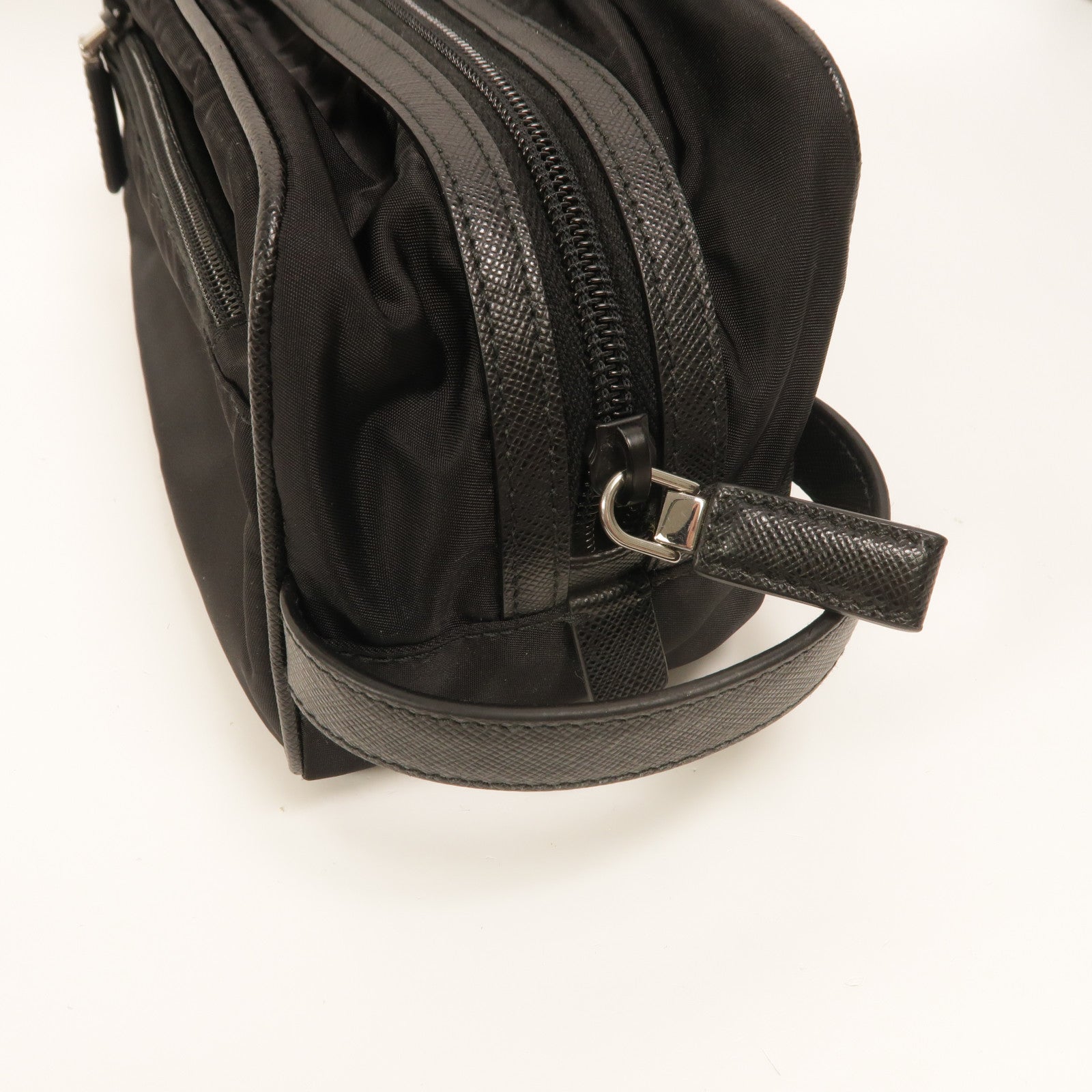 PRADA Saffiano皮革/Re-Nylon尼龍Travel Pouch手拿包