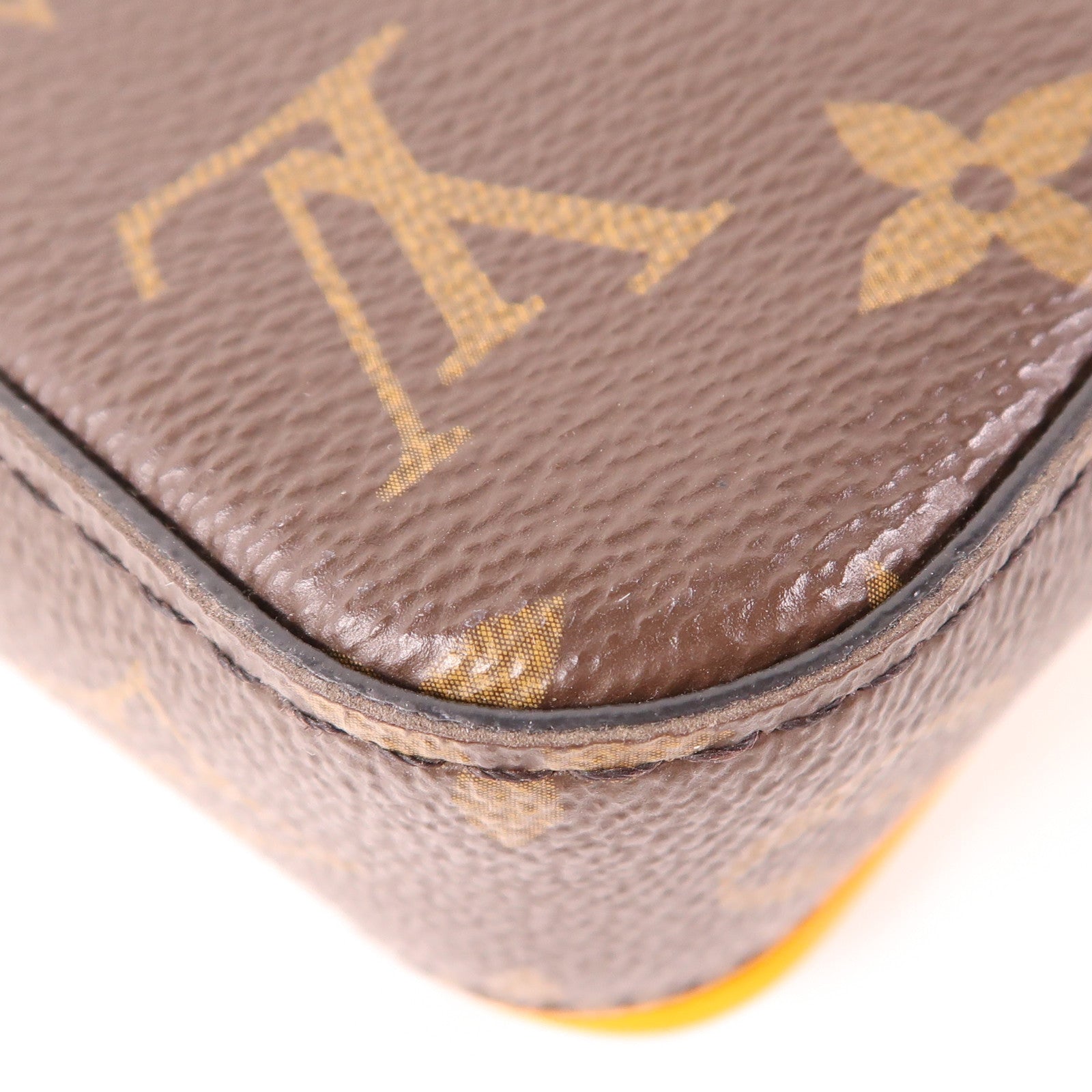 LOUIS VUITTON S-Lock Vertical Wearable Wallet Shoulder Bag M82535 Monogram Brown