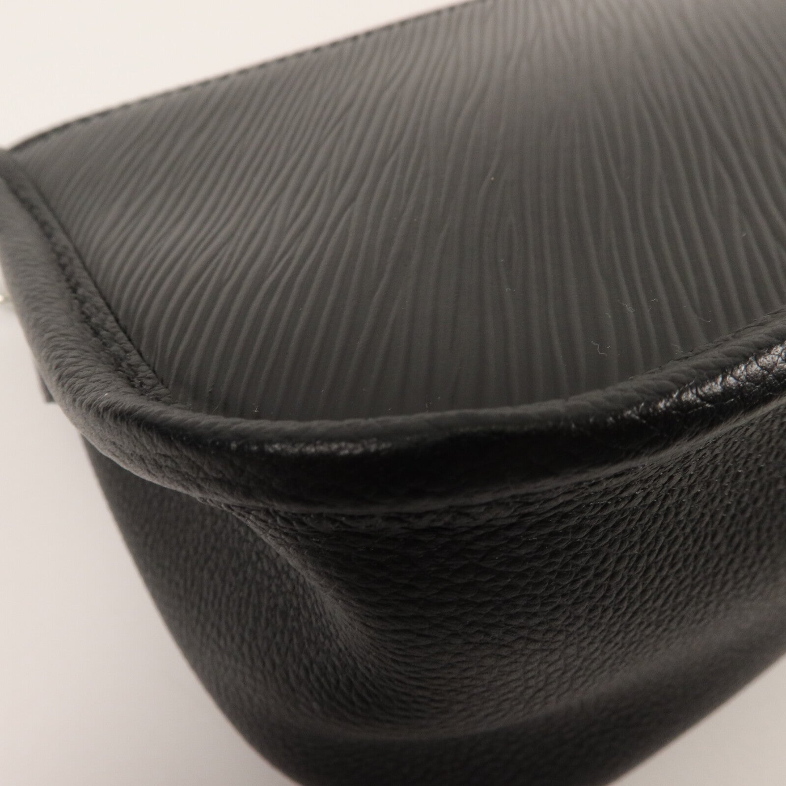 LOUIS VUITTON Epi Buci肩背袋