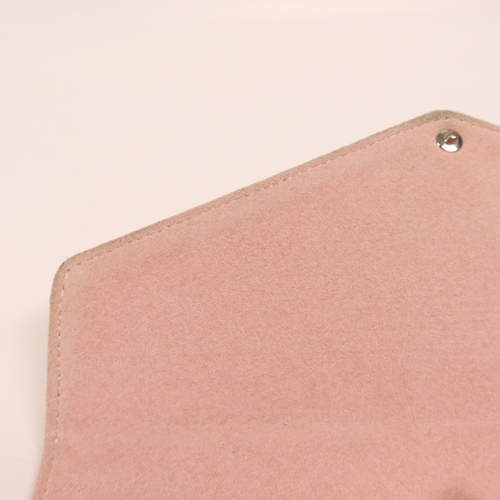 LOUIS VUITTON Epi Pochette Felicie銀扣鏈帶肩背袋