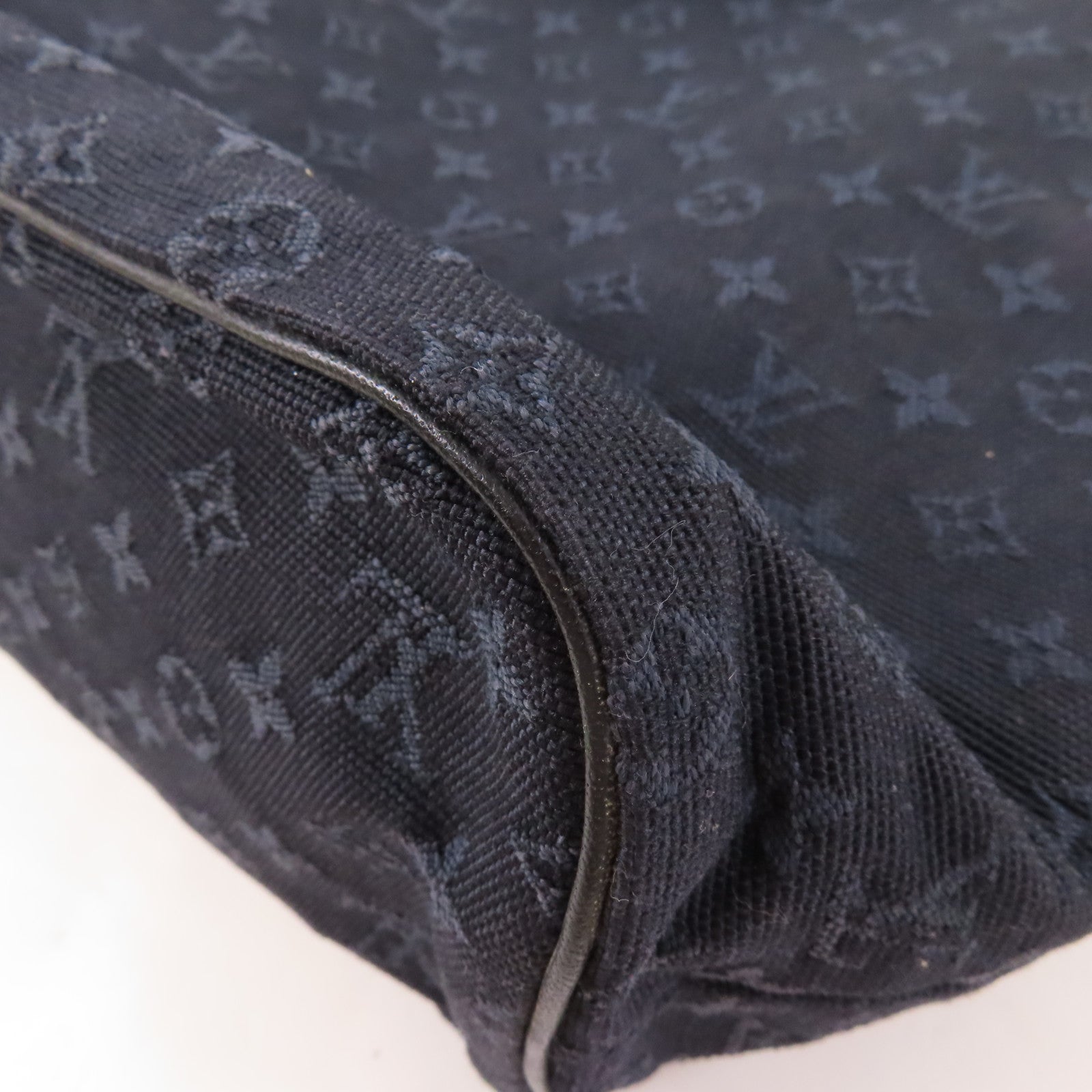 LOUIS VUITTON Monogram Mini Lucille GM金扣肩背袋/手挽袋