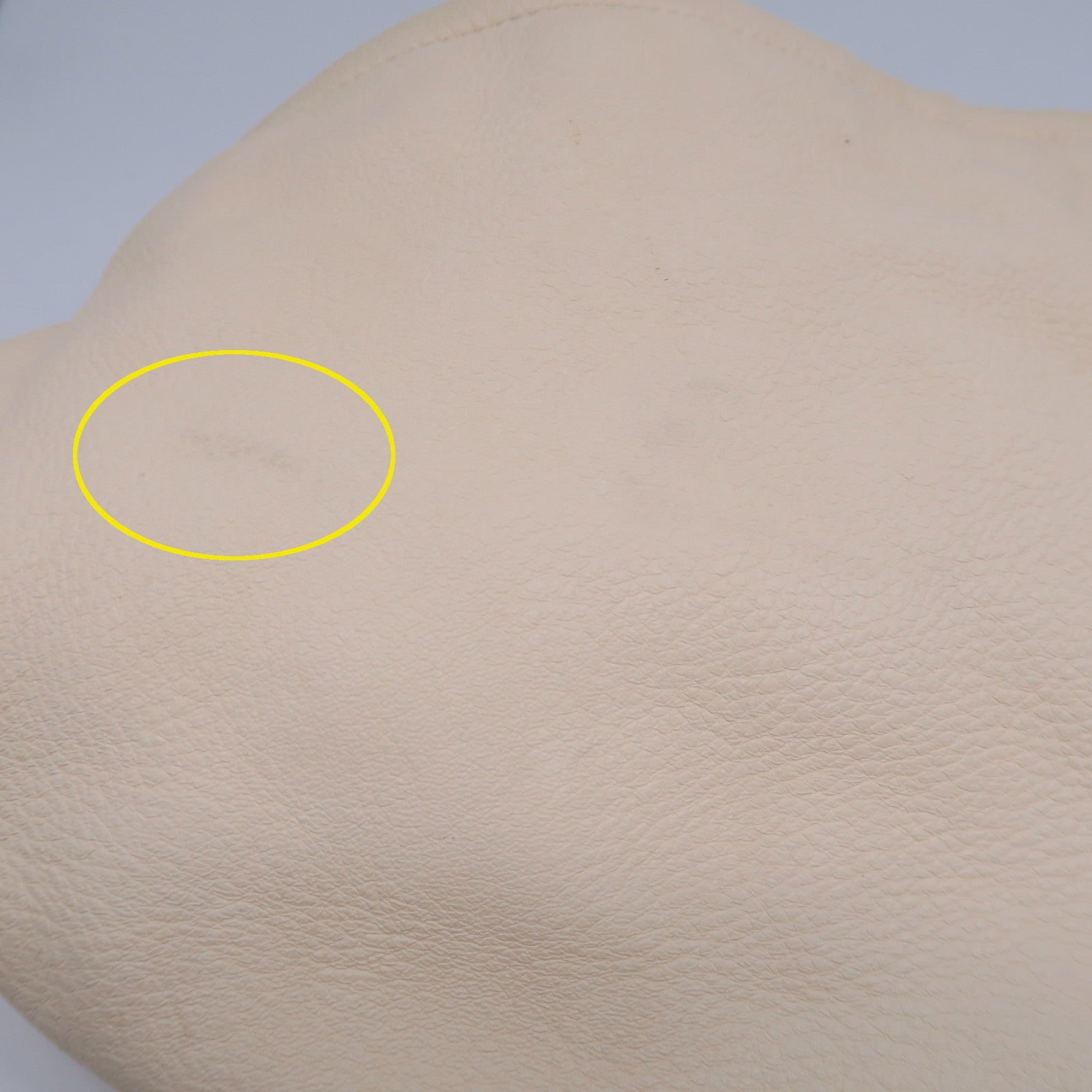 CHANEL 【清倉大減價】牛皮皮革Shoulder Bag金扣手挽肩背兩用袋米白色