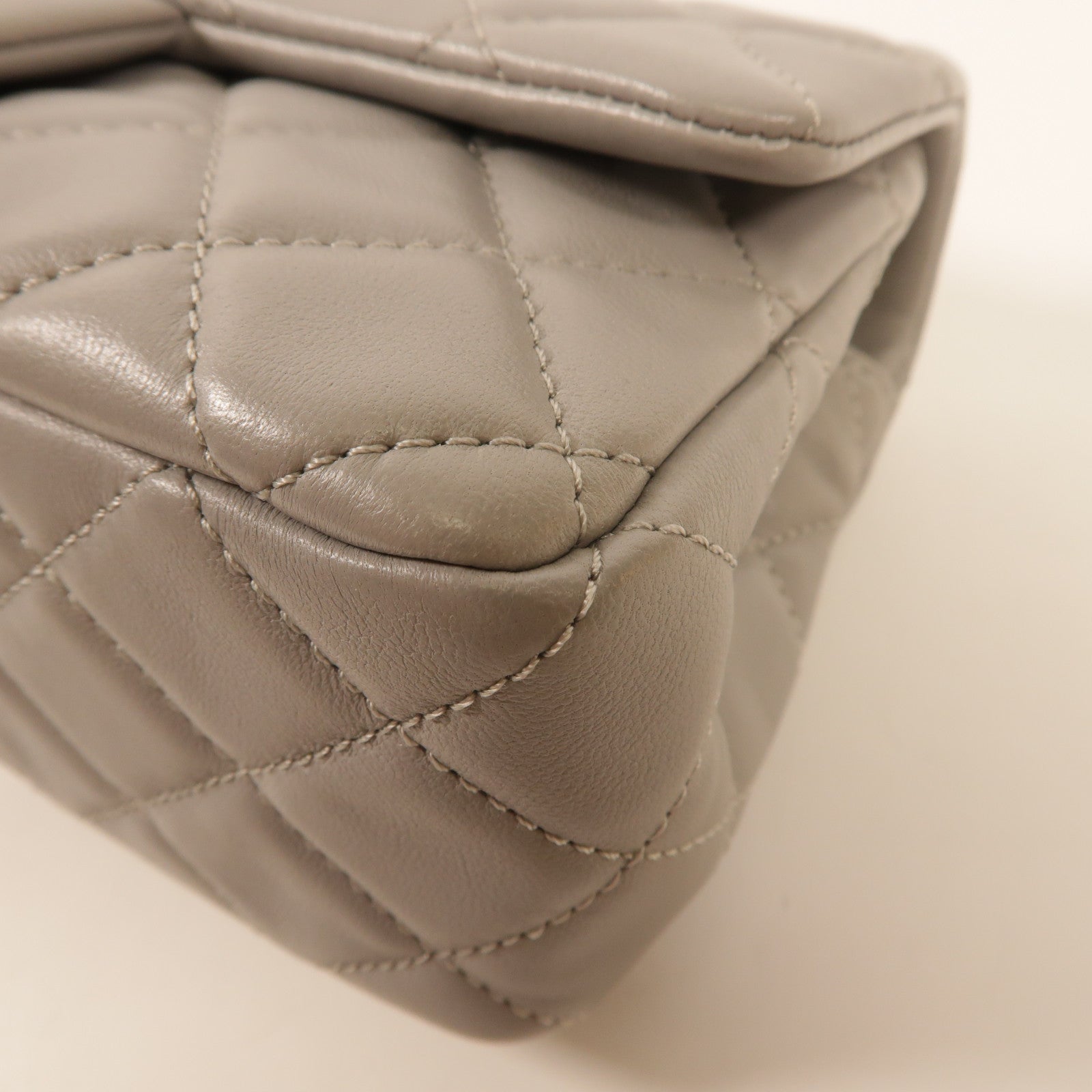 CHANEL 羊皮皮革Classic 20金扣鏈帶肩背袋