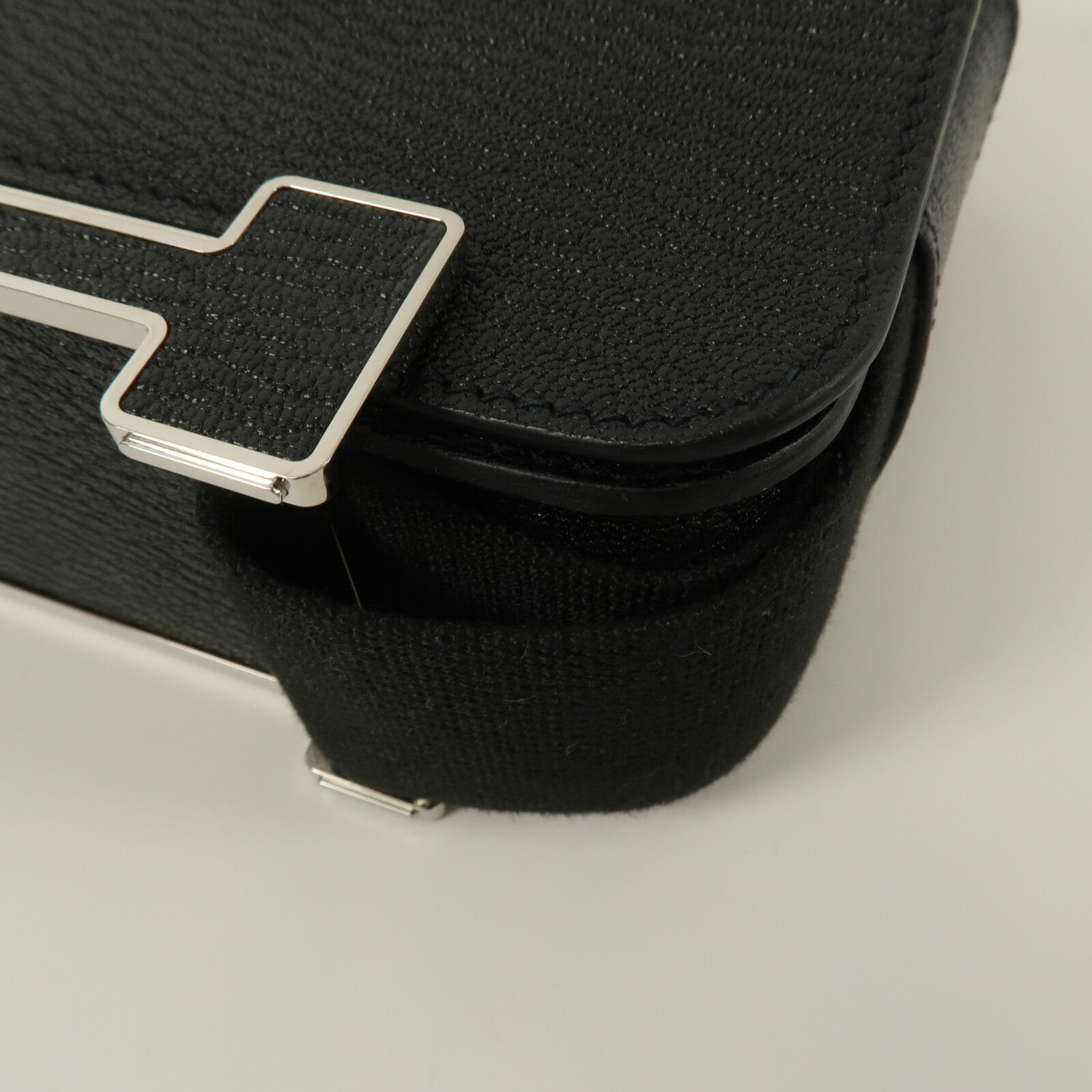 HERMES Chevre皮革Geta肩背袋Noir