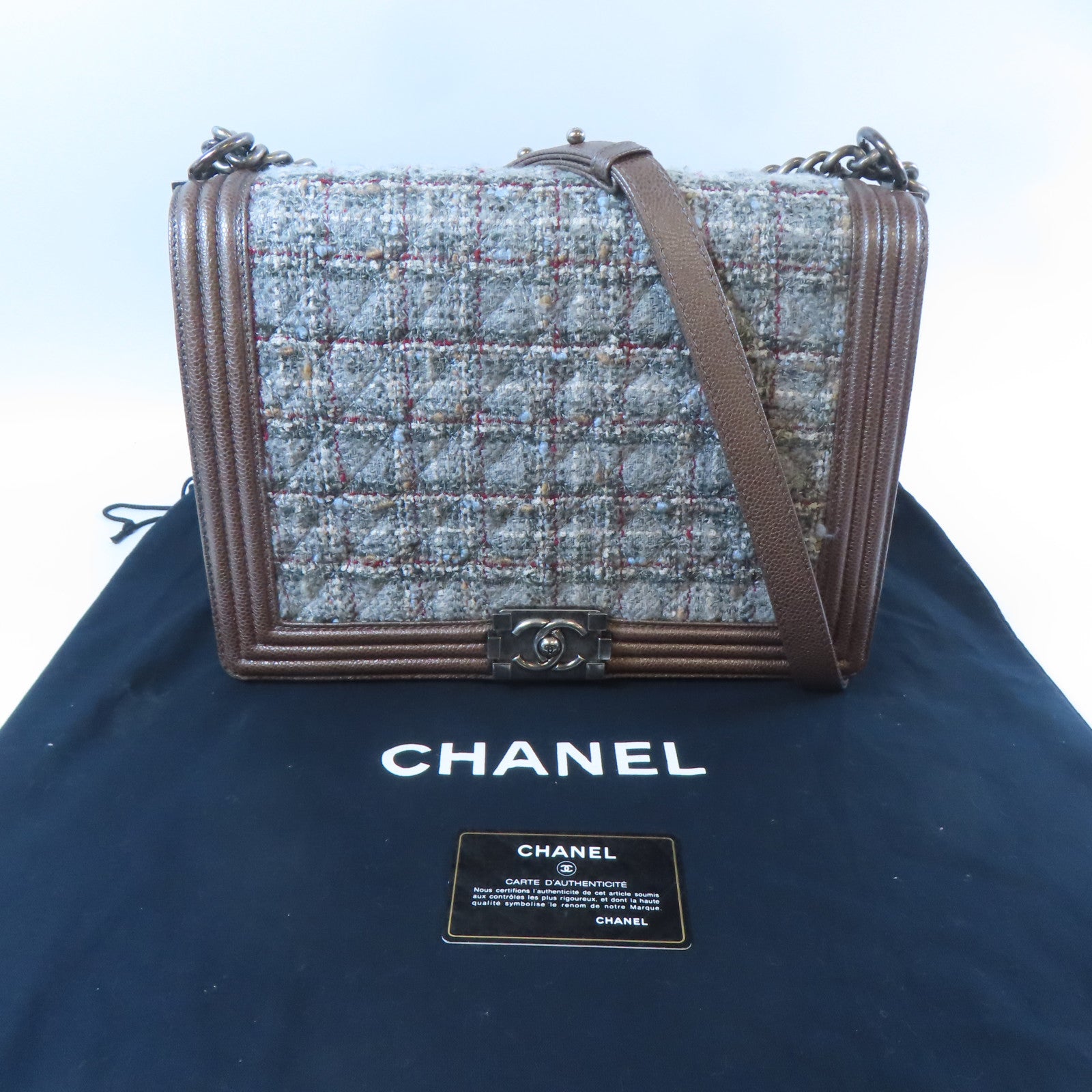 CHANEL **【激減優惠】粗花呢牛皮皮革Boy Shoulder Bag銀扣肩背袋啡色/灰色