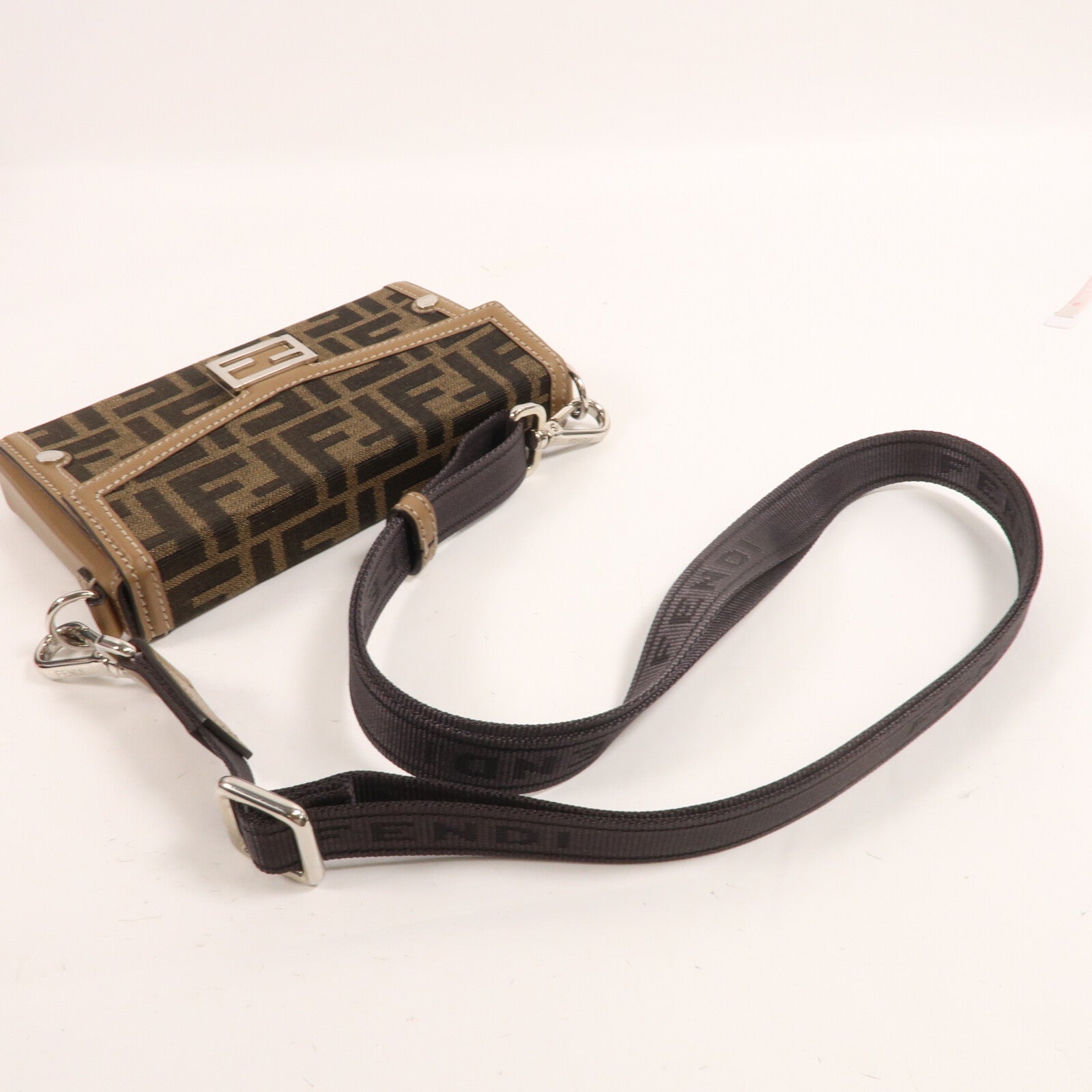 FENDI 帆布/牛皮皮革Bagutte Soft Trunk Phone Case肩背袋