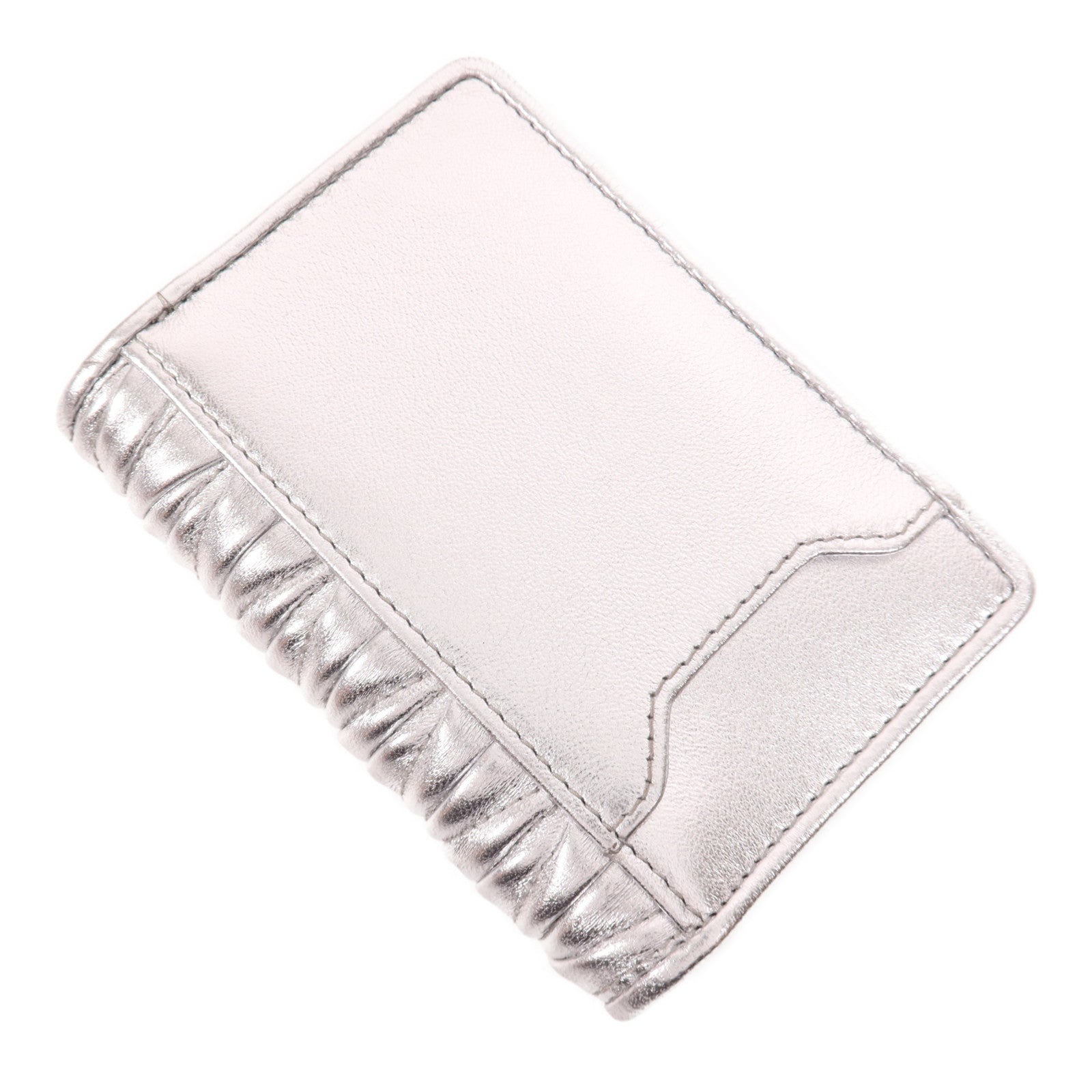 Miu Miu 牛皮皮革Card Case銀扣卡片套