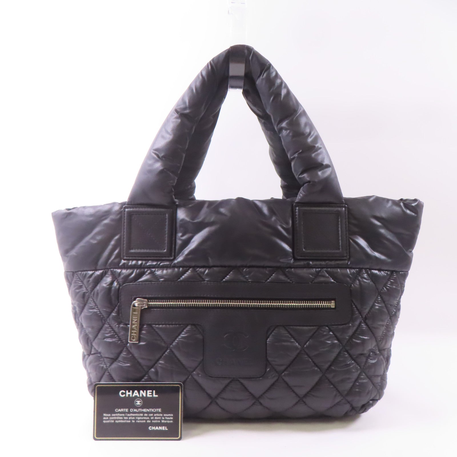 CHANEL 尼龍Coco Cocoon Bag銀扣肩背袋黑色