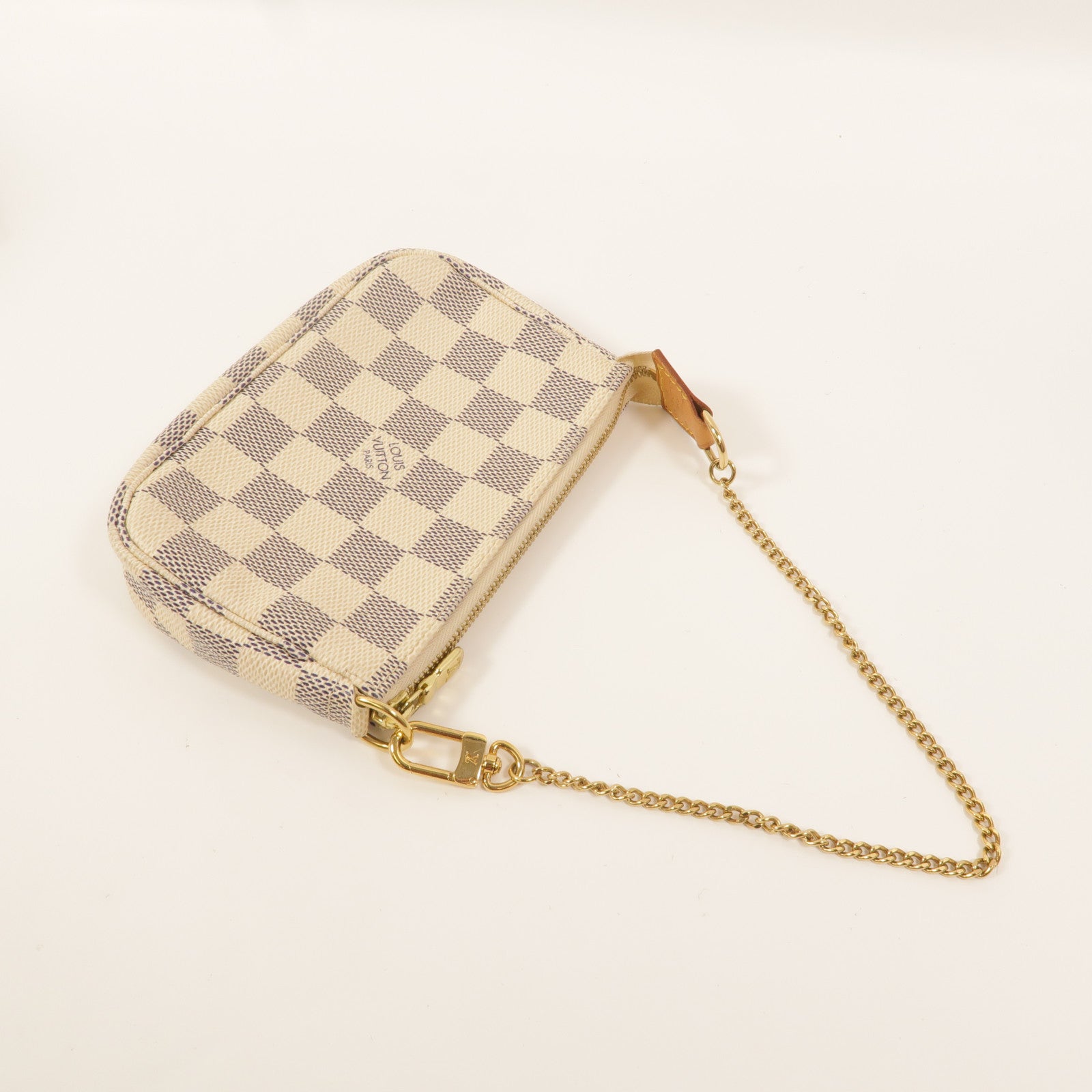 LOUIS VUITTON Damier Azur Mini Pochette Accessories鏈帶手挽袋
