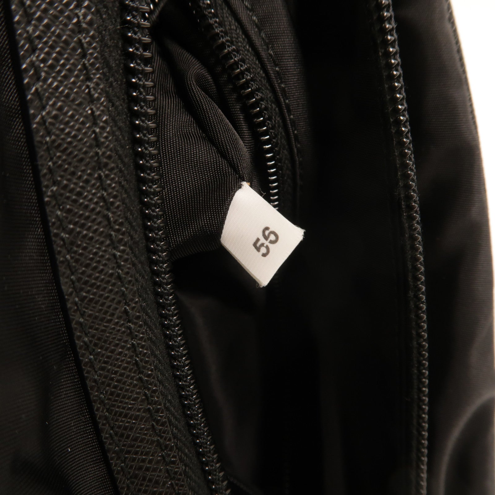 PRADA Saffiano皮革/Re-Nylon尼龍Travel Pouch手拿包