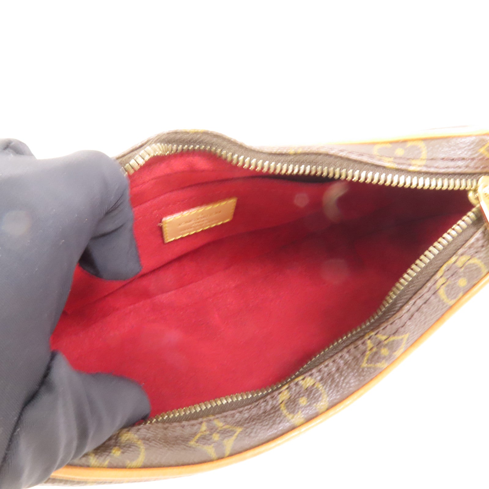 LOUIS VUITTON Monogram Pochette Croissant金扣肩背袋