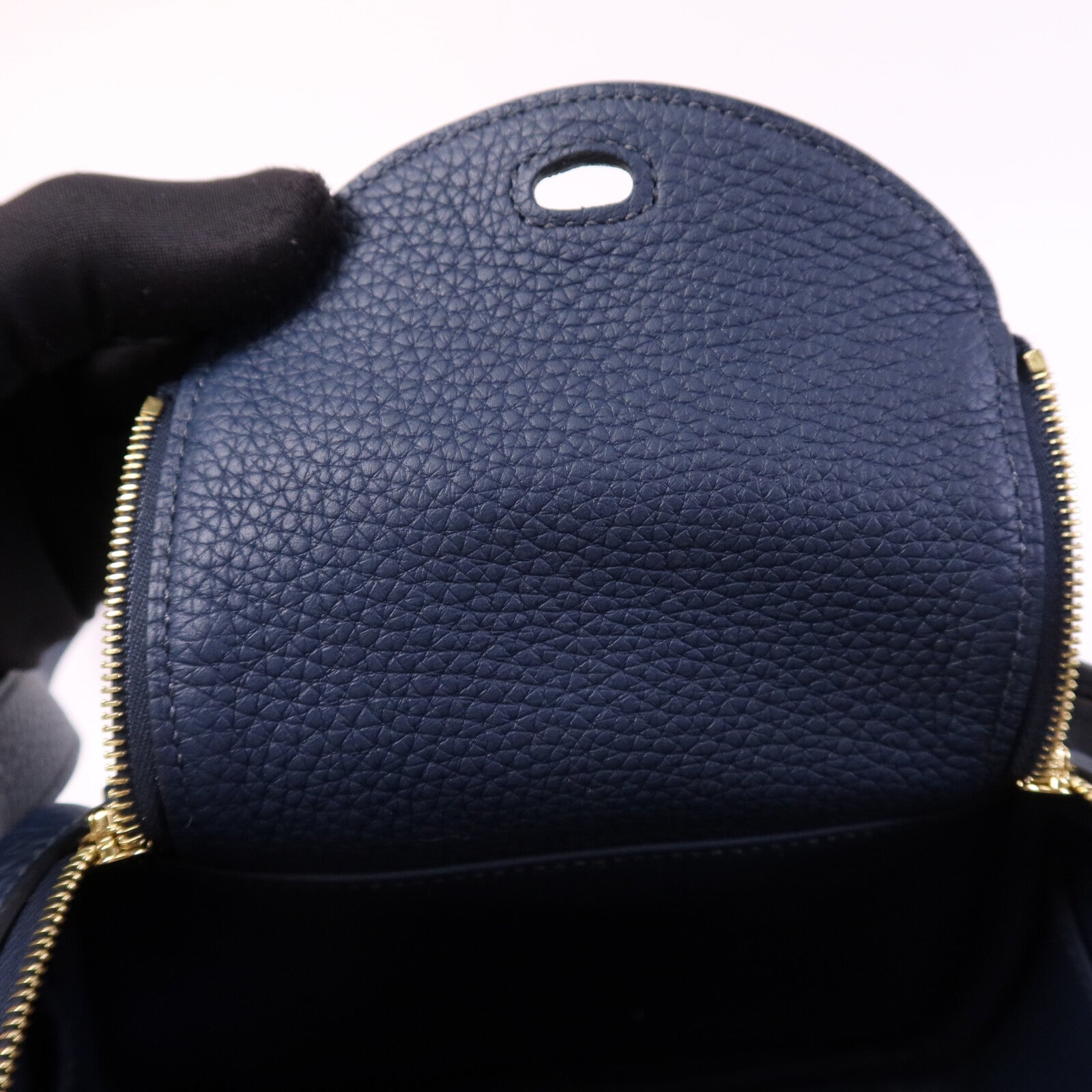 HERMES Clemence皮革Mini Lindy金扣手挽肩背兩用袋Bleu Nuit
