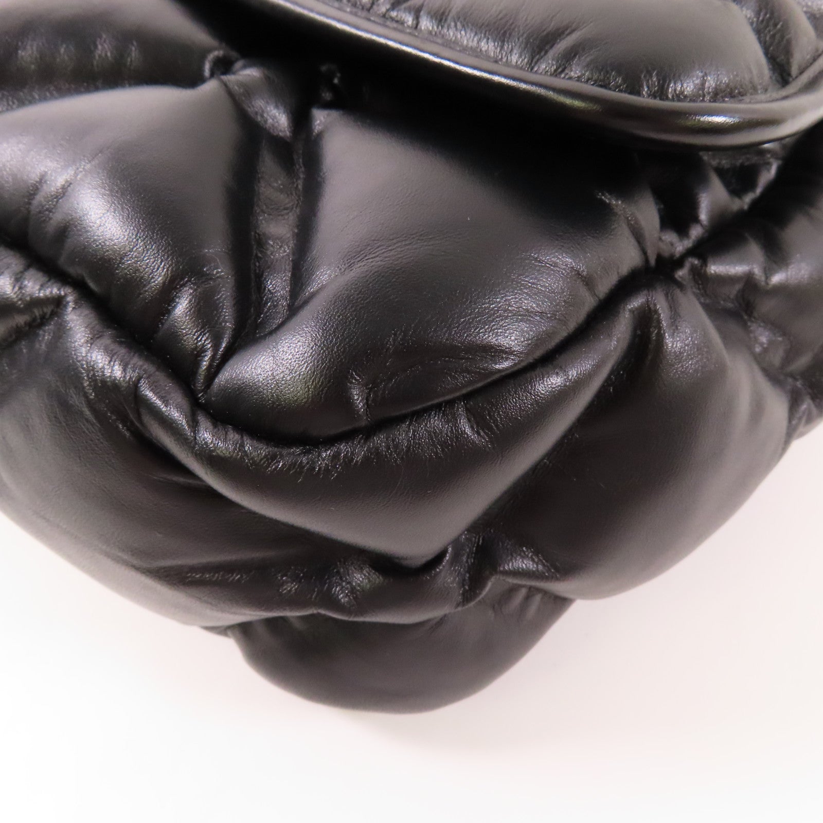 CHANEL 牛皮皮革Bubble鏈帶肩背袋
