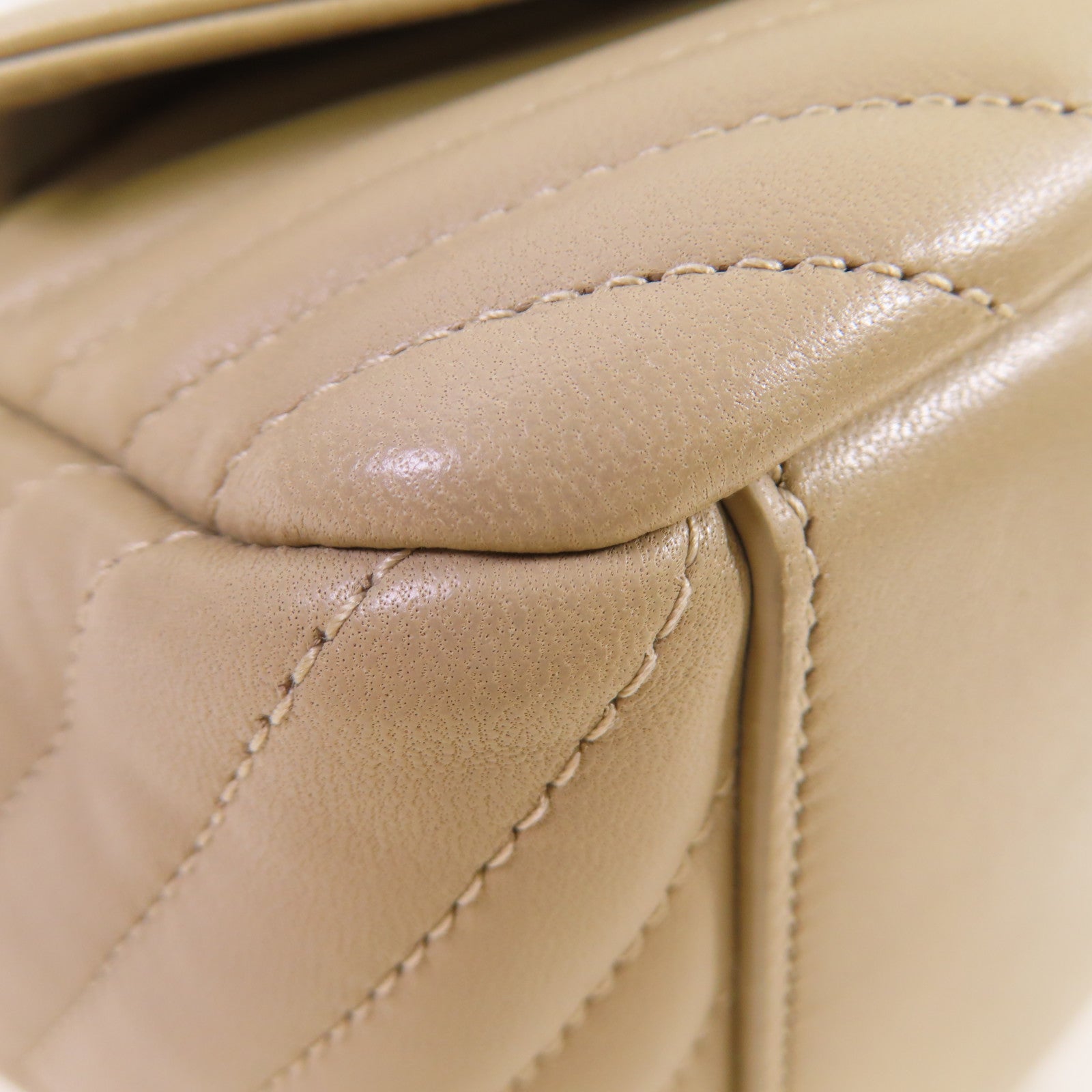 YVES SAINT LAURENT 【激減優惠】斜紋羊皮皮革 Joe Chain Shoulder Bag金扣鏈帶肩背袋杏色