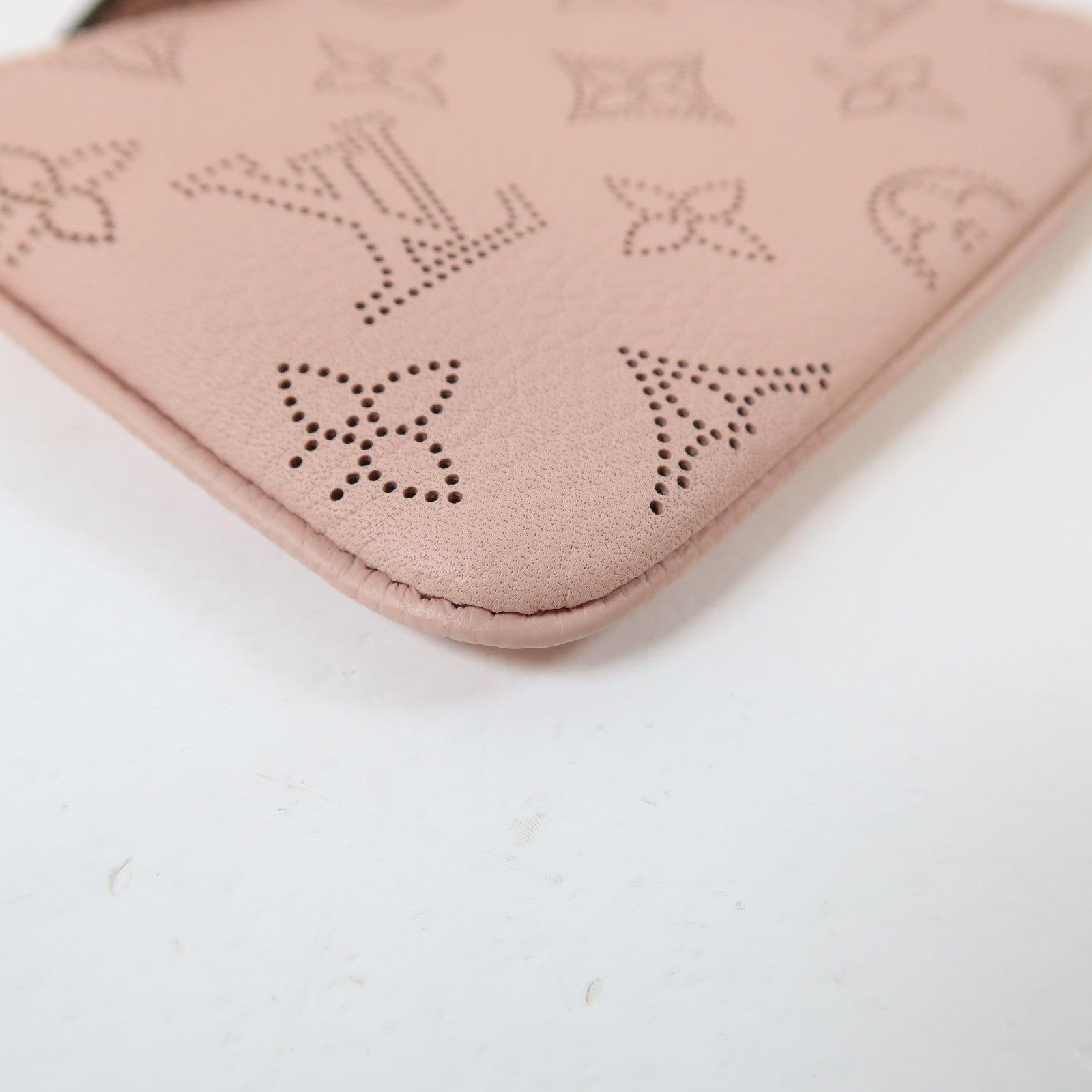 LOUIS VUITTON Monogram Mahina Key Pouch銀扣零錢包粉紅色