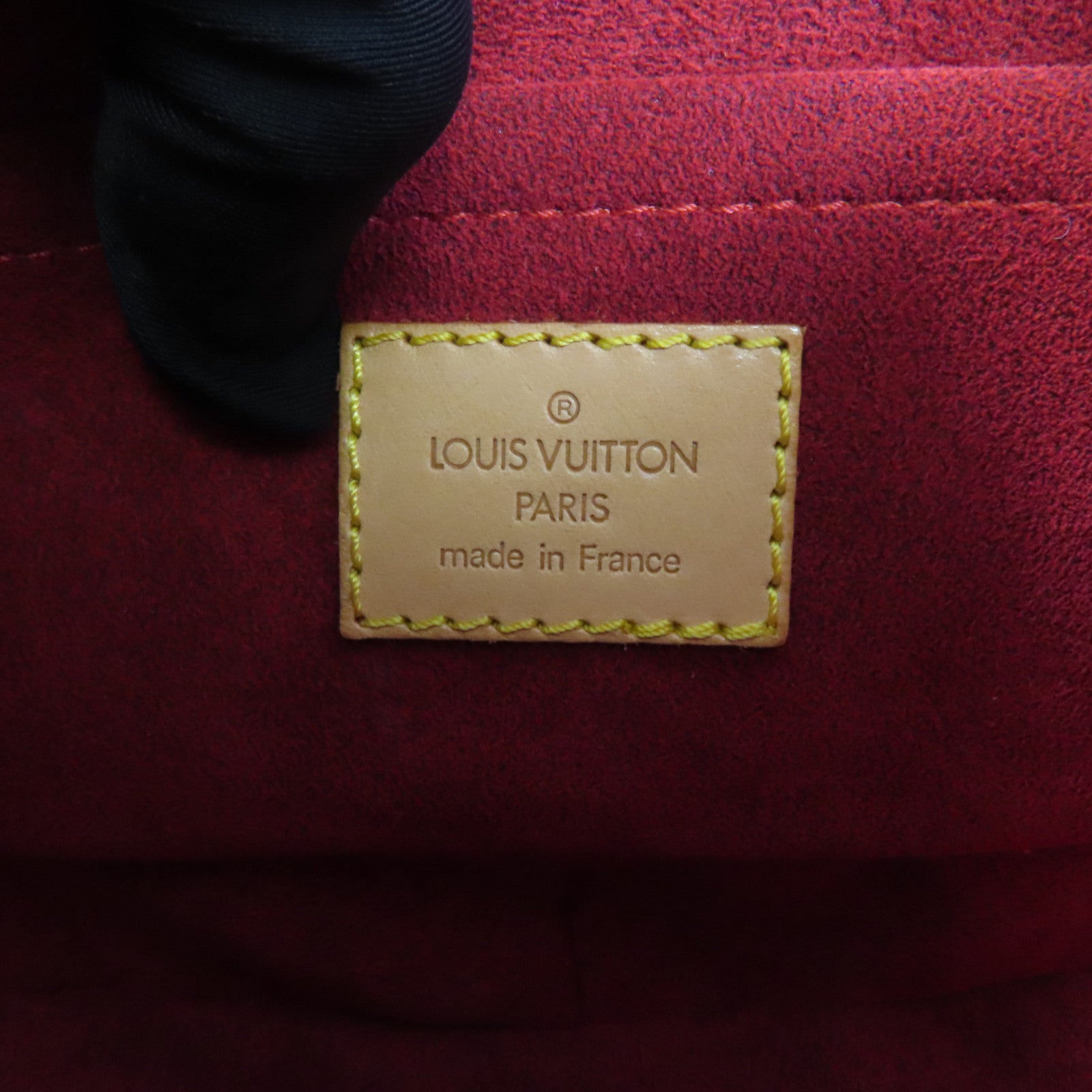 LOUIS VUITTON Monogram Pochette Croissant金扣肩背袋