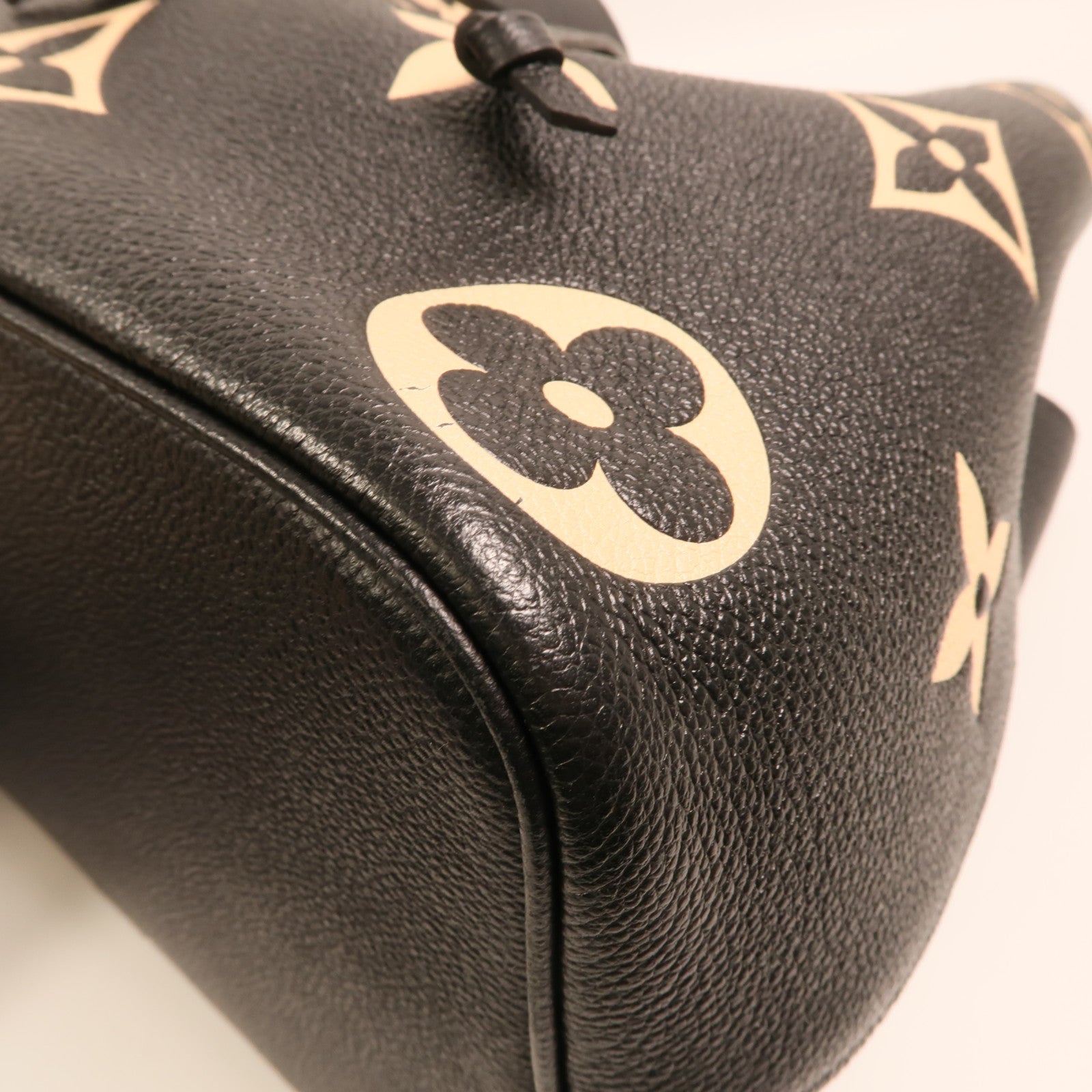 LOUIS VUITTON Monogram Empreinte Bicolor Neo Noe MM金扣手挽肩背兩用袋