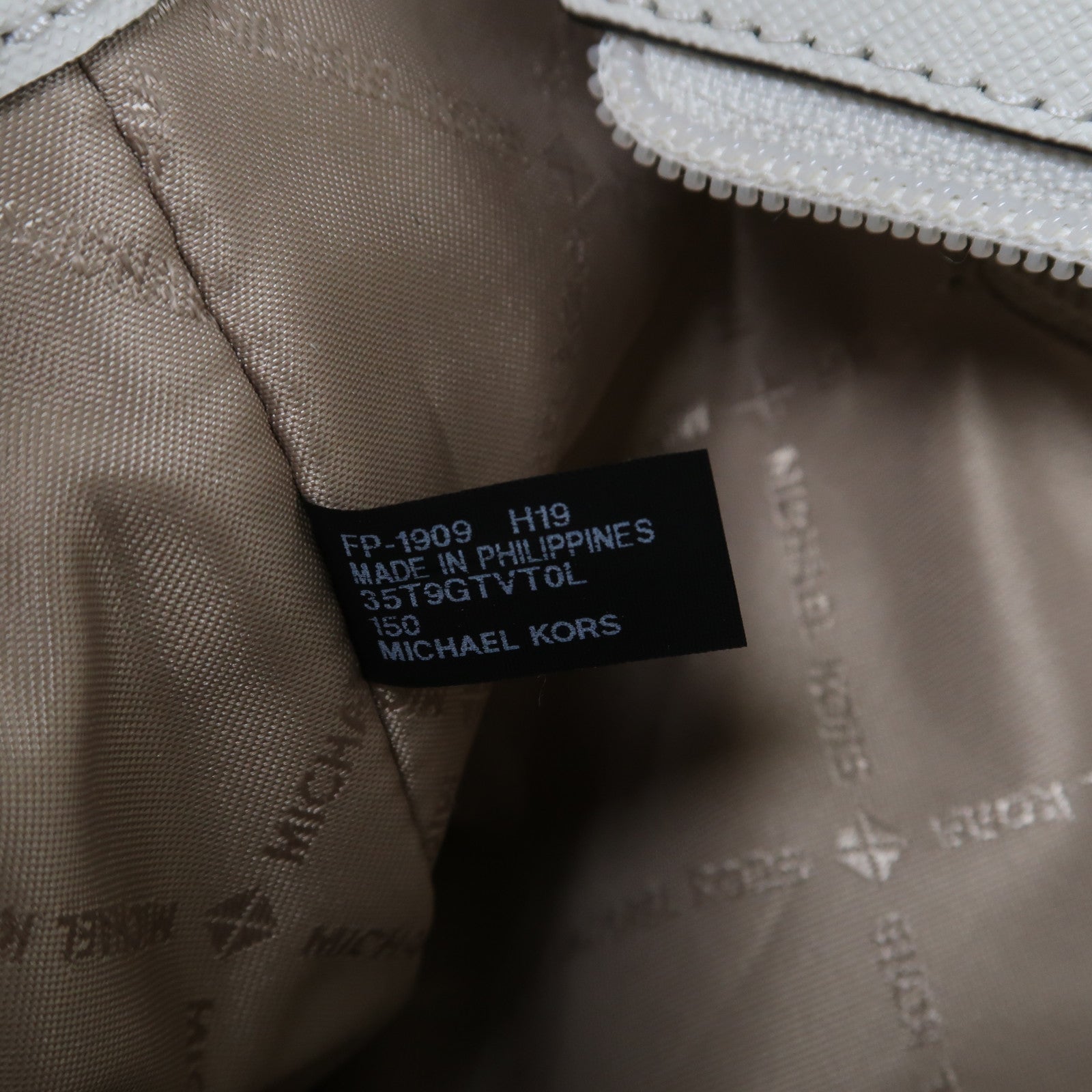 Michael Kors 牛皮皮革Hand Bag金扣手挽肩背兩用袋白色