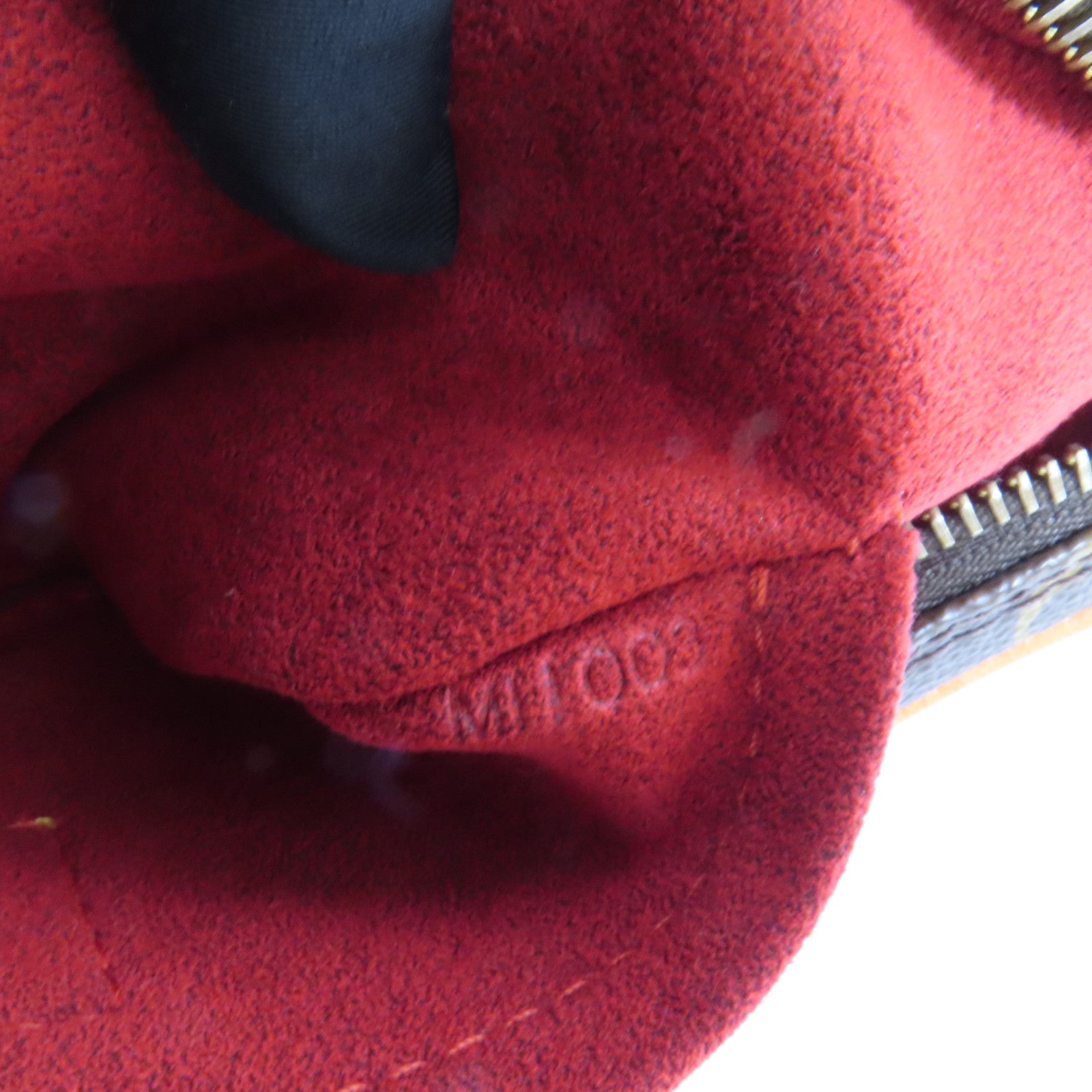 LOUIS VUITTON Monogram Pochette Croissant金扣肩背袋