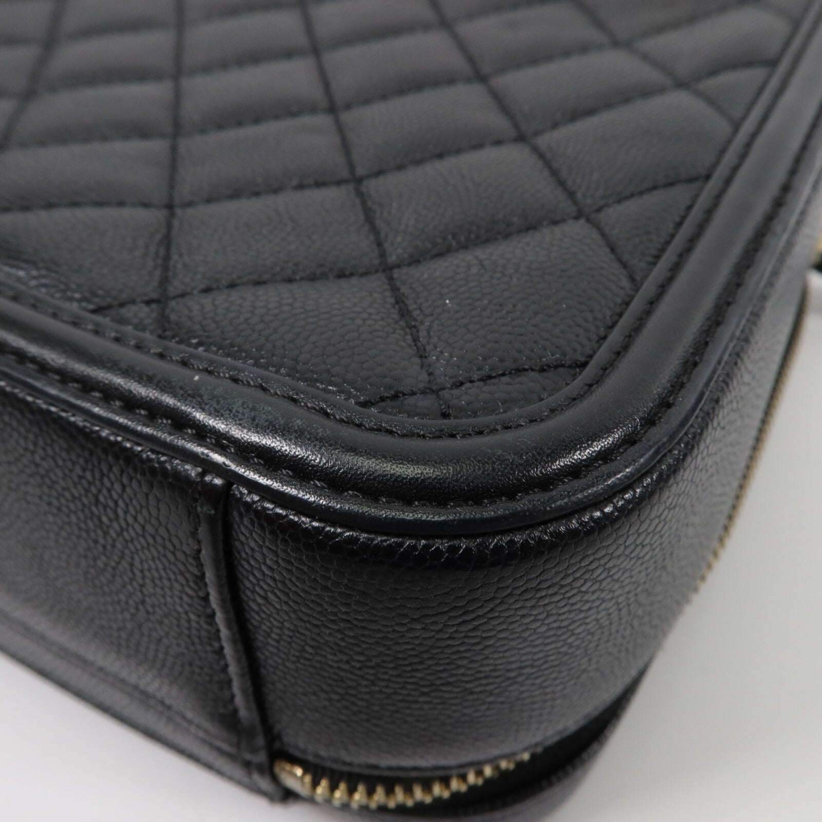 CHANEL 牛皮皮革CC Filigree Vanity Case Medium鏈帶肩背袋