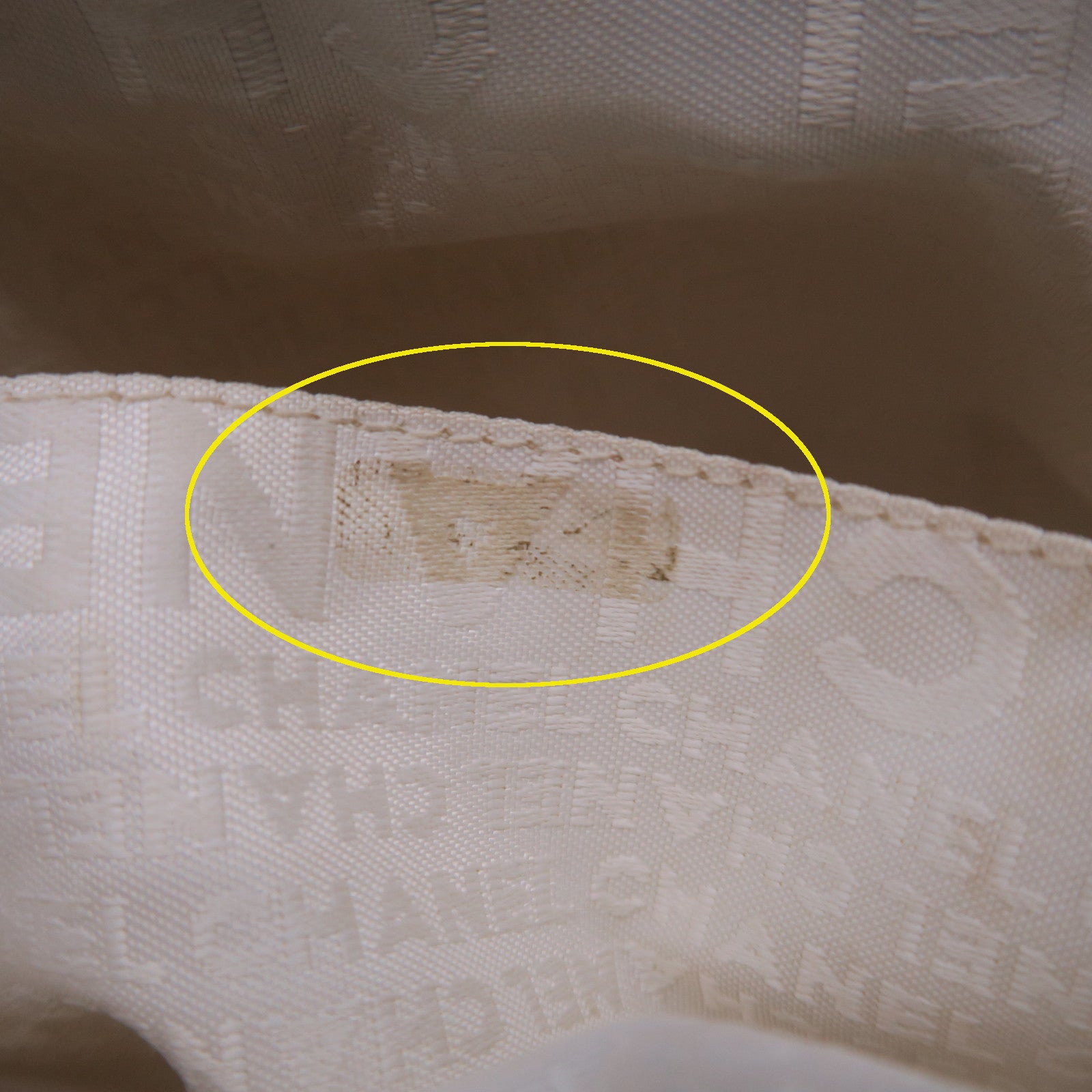 CHANEL 【清倉大減價】牛皮皮革Shoulder Bag金扣手挽肩背兩用袋米白色