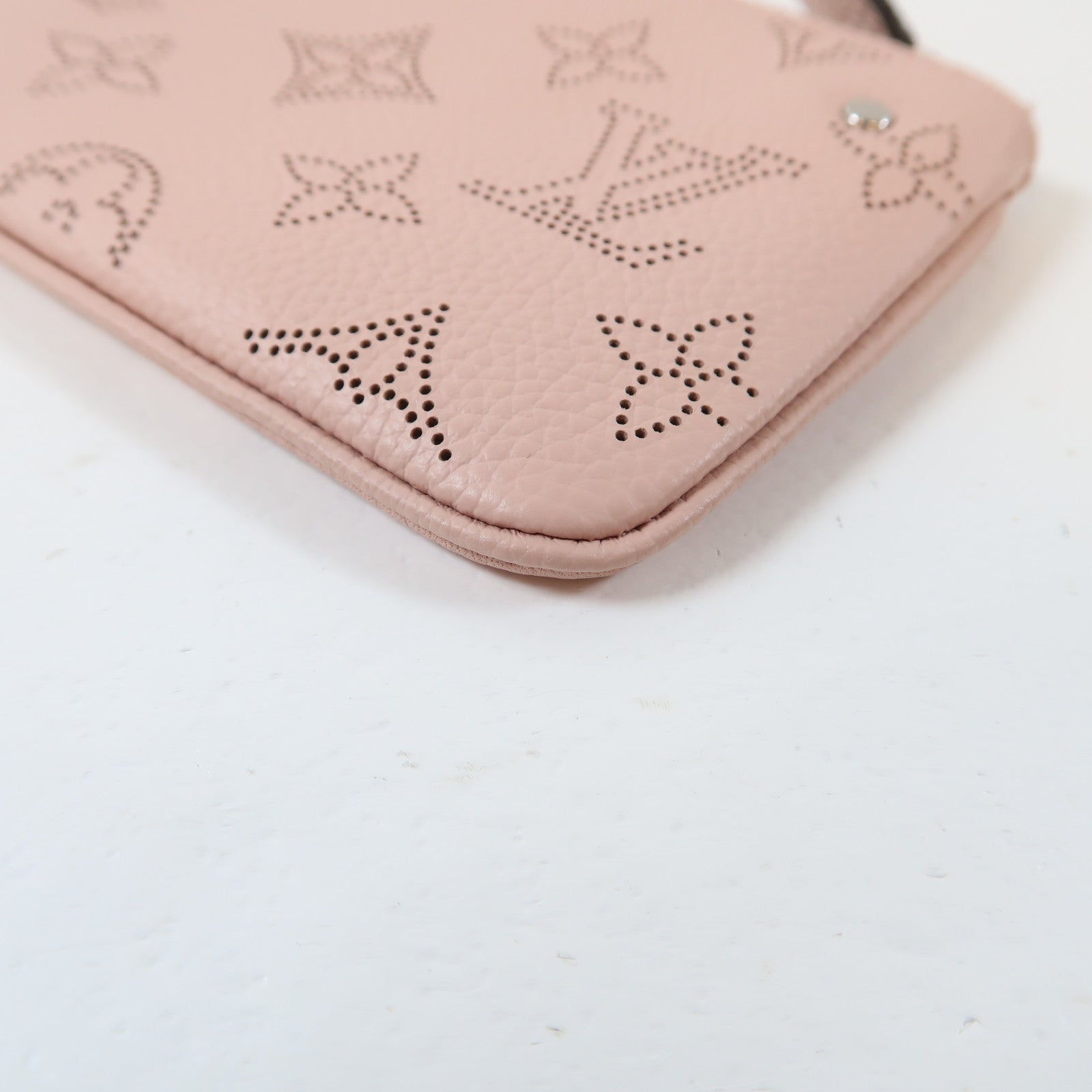 LOUIS VUITTON Monogram Mahina Key Pouch銀扣零錢包粉紅色