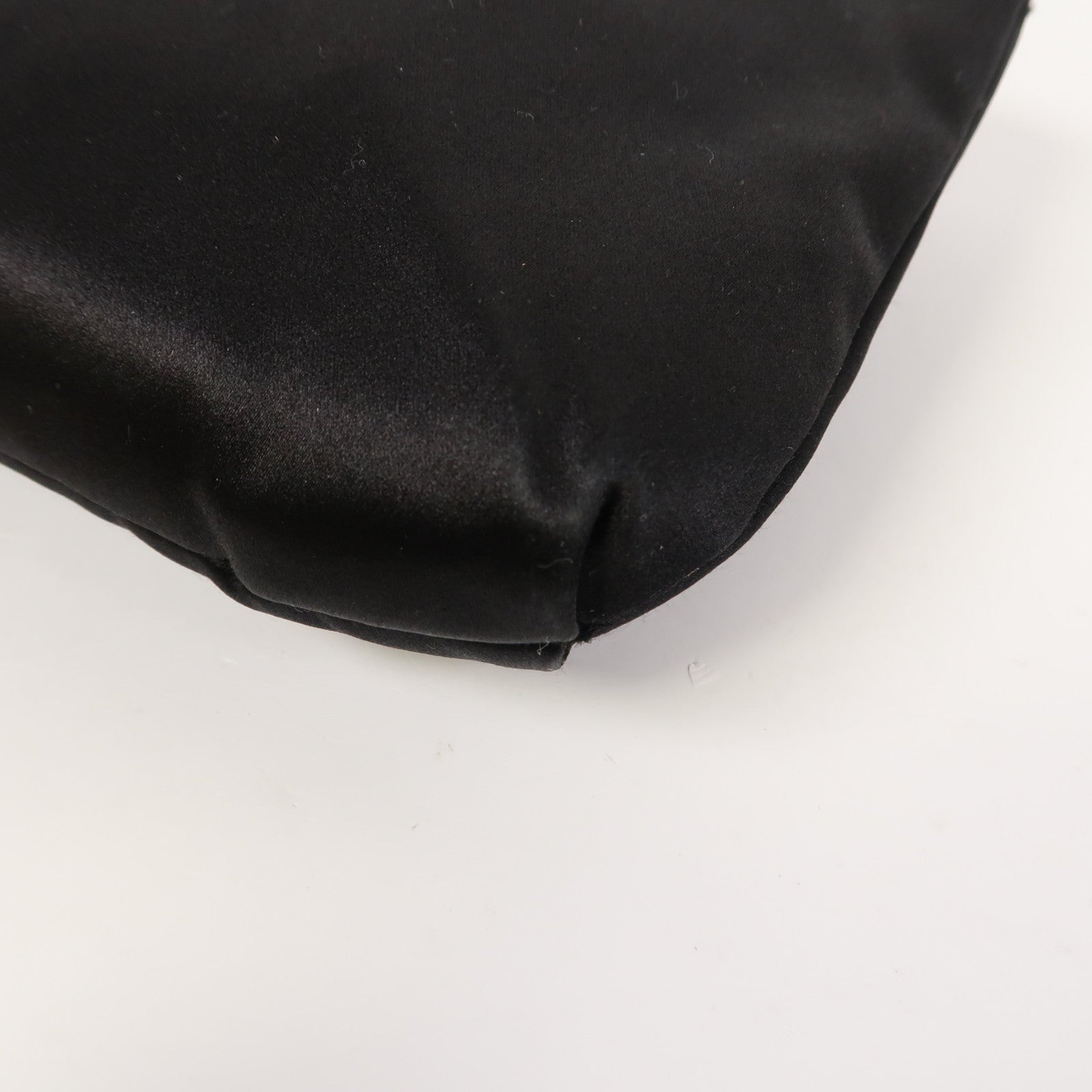 LANVIN 絲質Clutch Bag金扣手拿包黑色