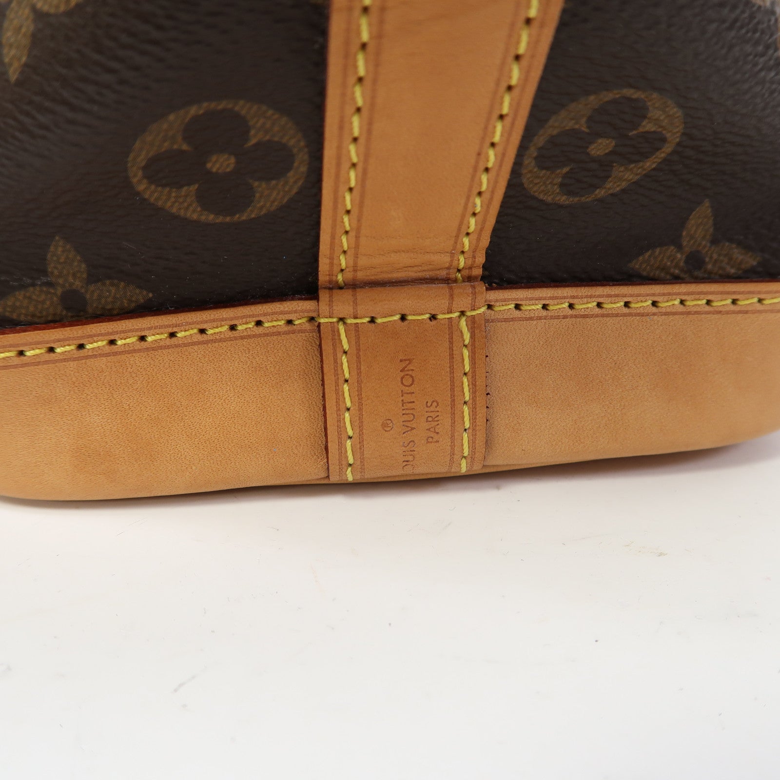 LOUIS VUITTON Monogram Noe BB金扣肩背袋啡色