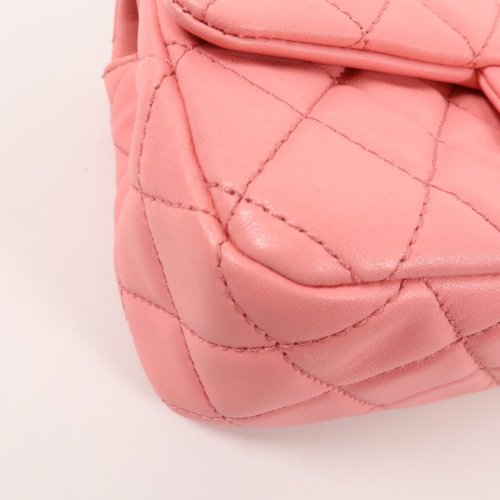 CHANEL 羊皮皮革Mini Flap Bag With Gold Ball鏈帶肩背袋