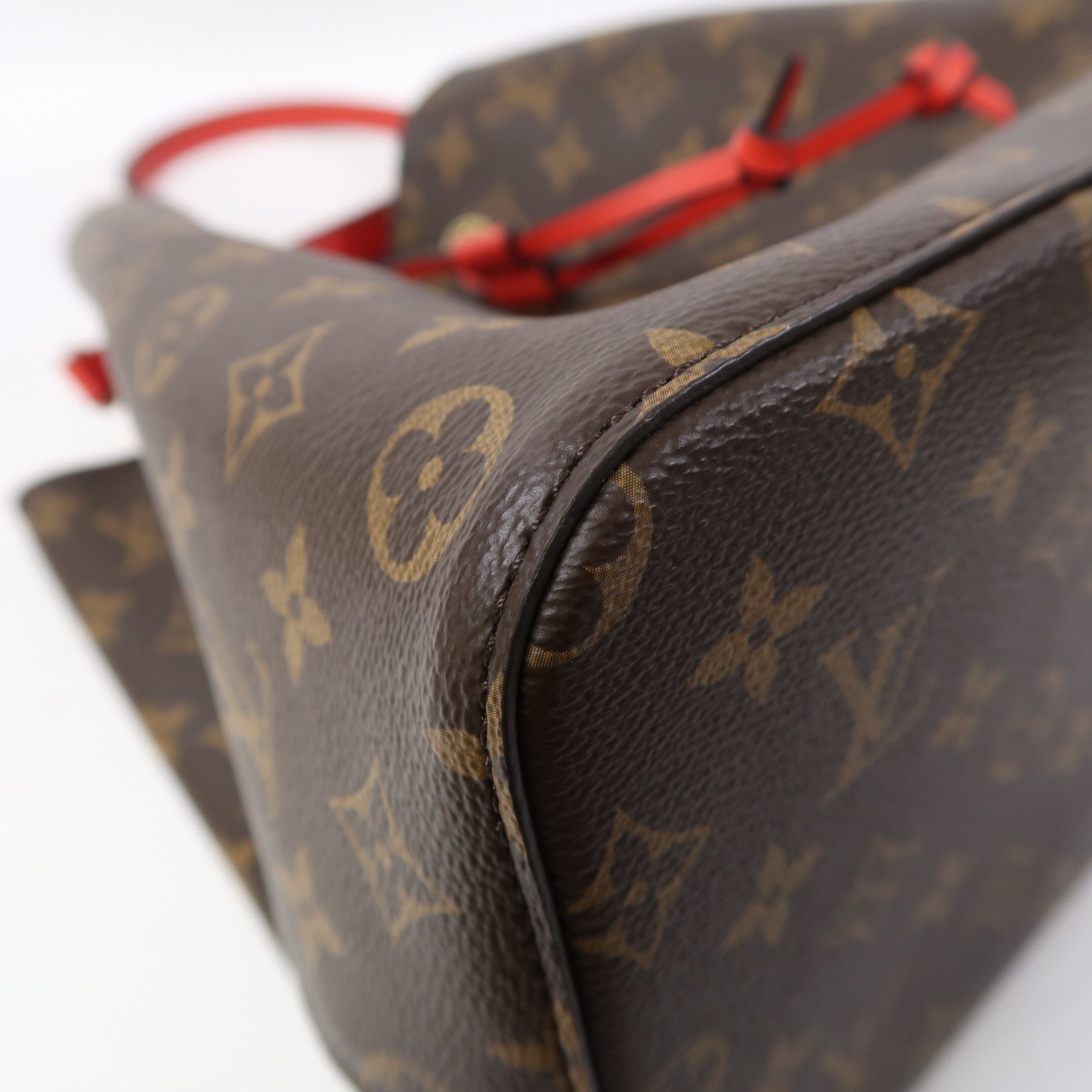 LOUIS VUITTON Monogram Neo Noe MM金扣肩背袋啡色