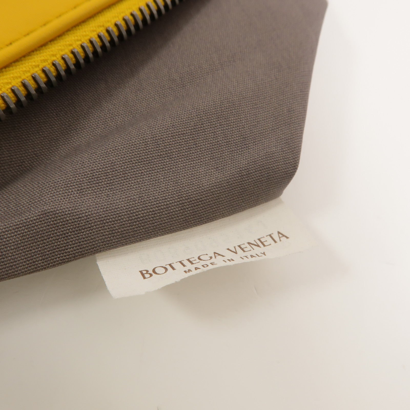 BOTTEGA VENETA 牛皮皮革Clutch手拿包