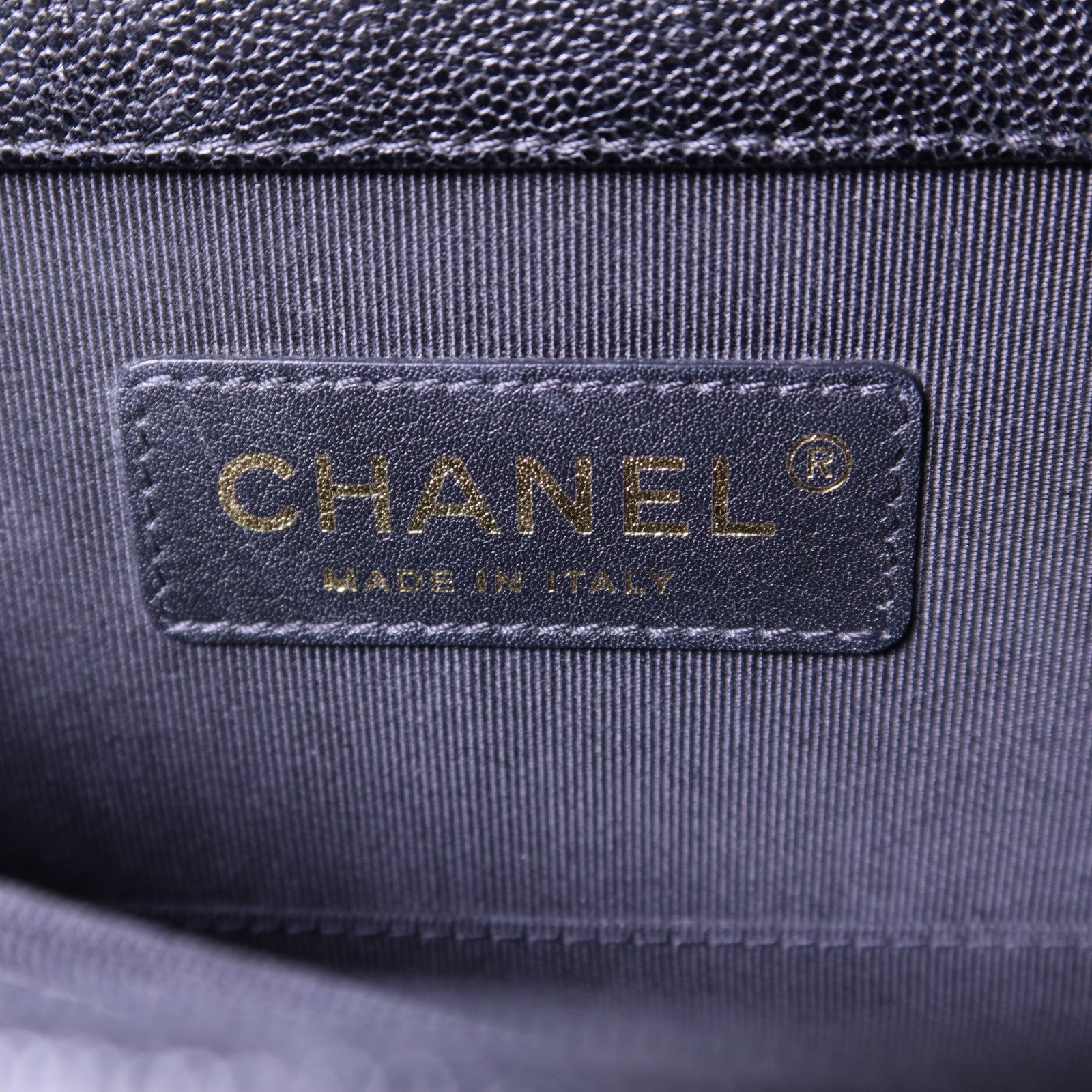 CHANEL 牛皮皮革Boy金扣鏈帶肩背袋