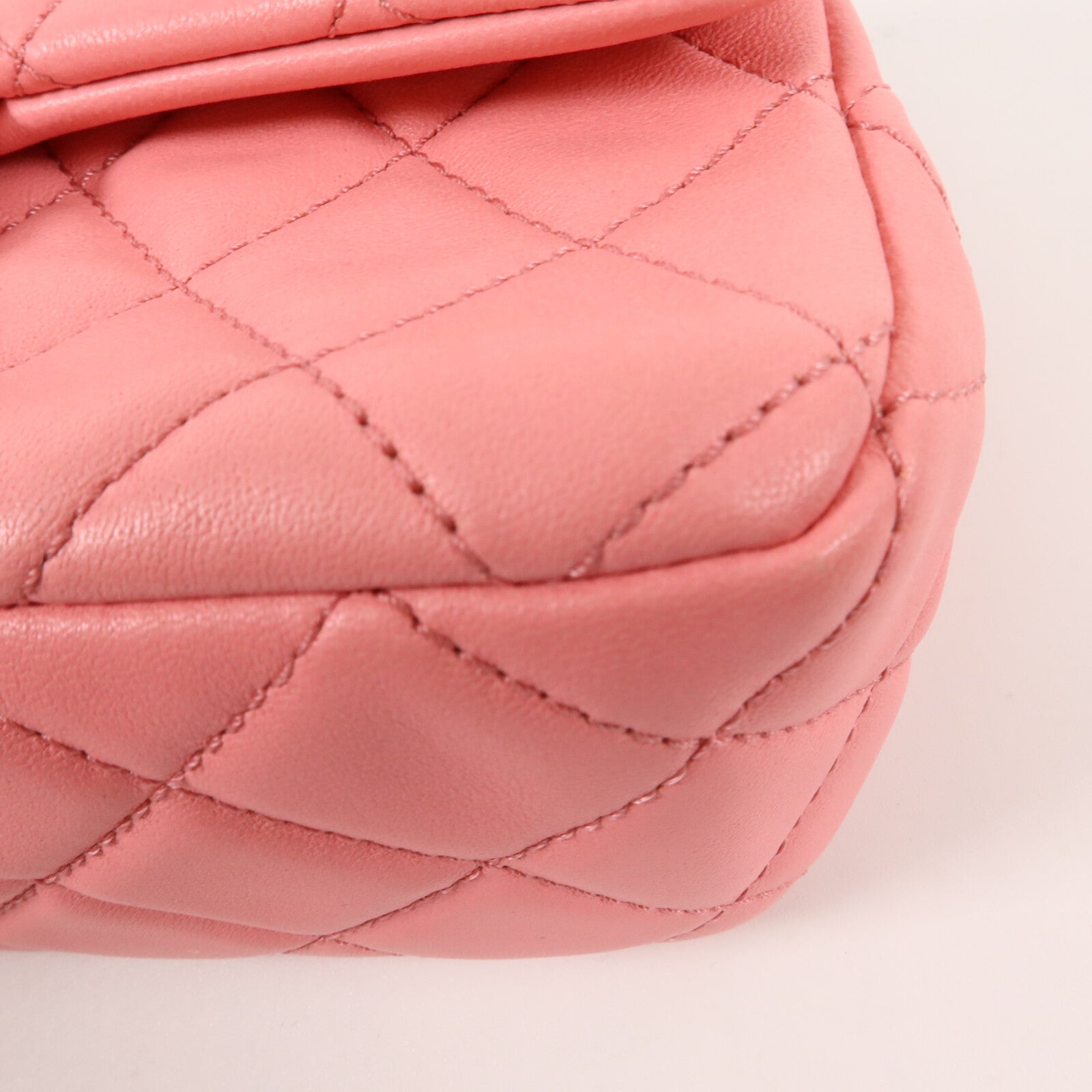 CHANEL 羊皮皮革Mini Flap Bag With Gold Ball鏈帶肩背袋