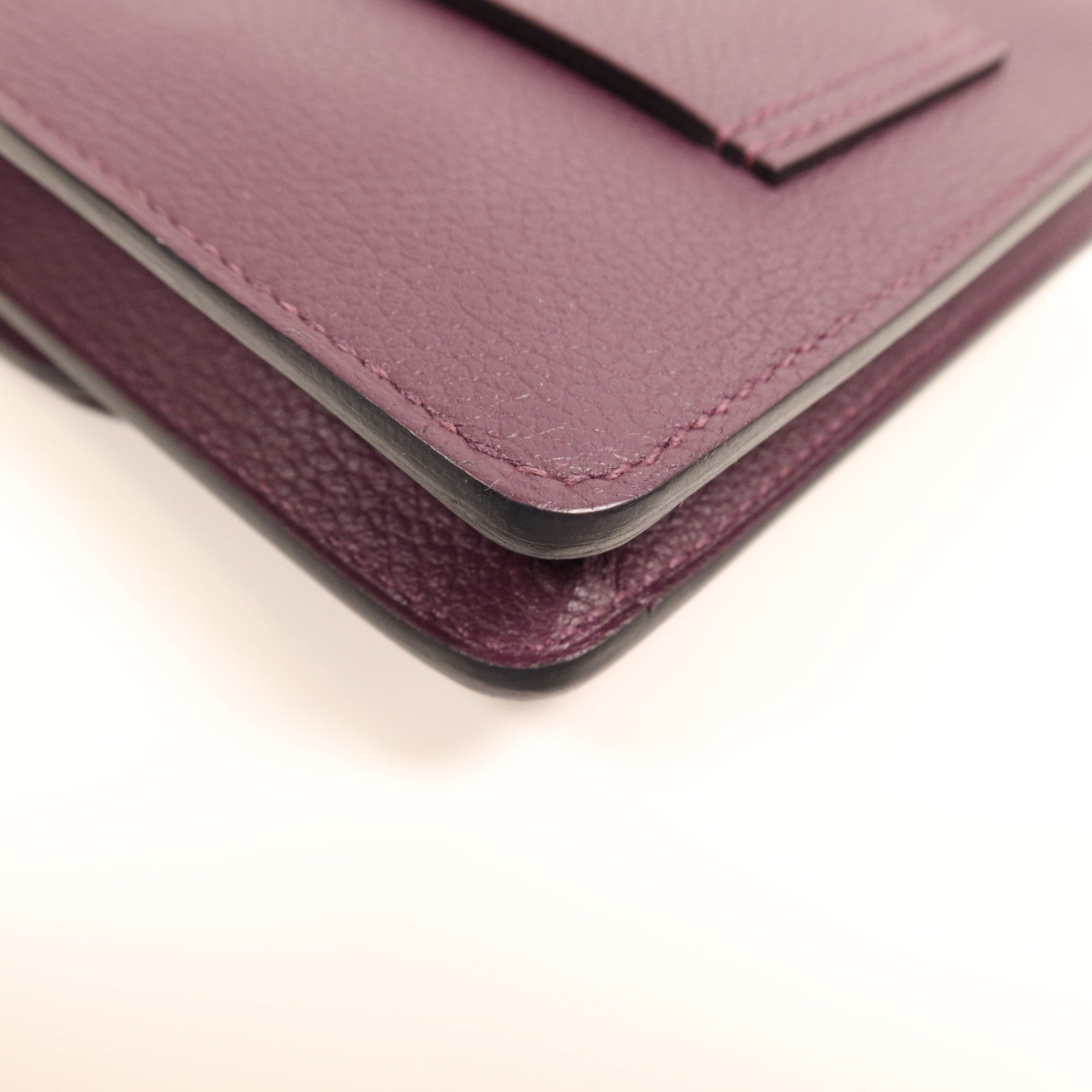 HERMES Evercolour皮革Roulis Slim金扣手拿包Cassis