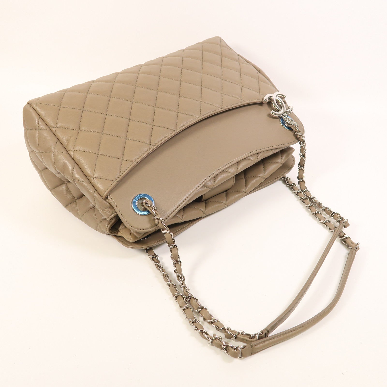 CHANEL 羊皮皮革Chain Shoulder銀扣鏈帶肩背袋