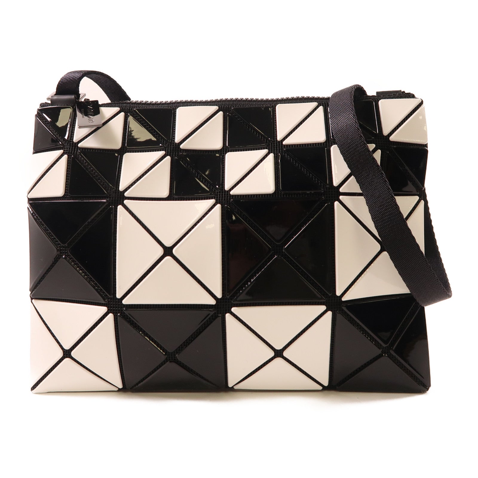 ISSEY MIYAKE PVC Bao Bao Shoulder Bag肩背袋黑色/白色
