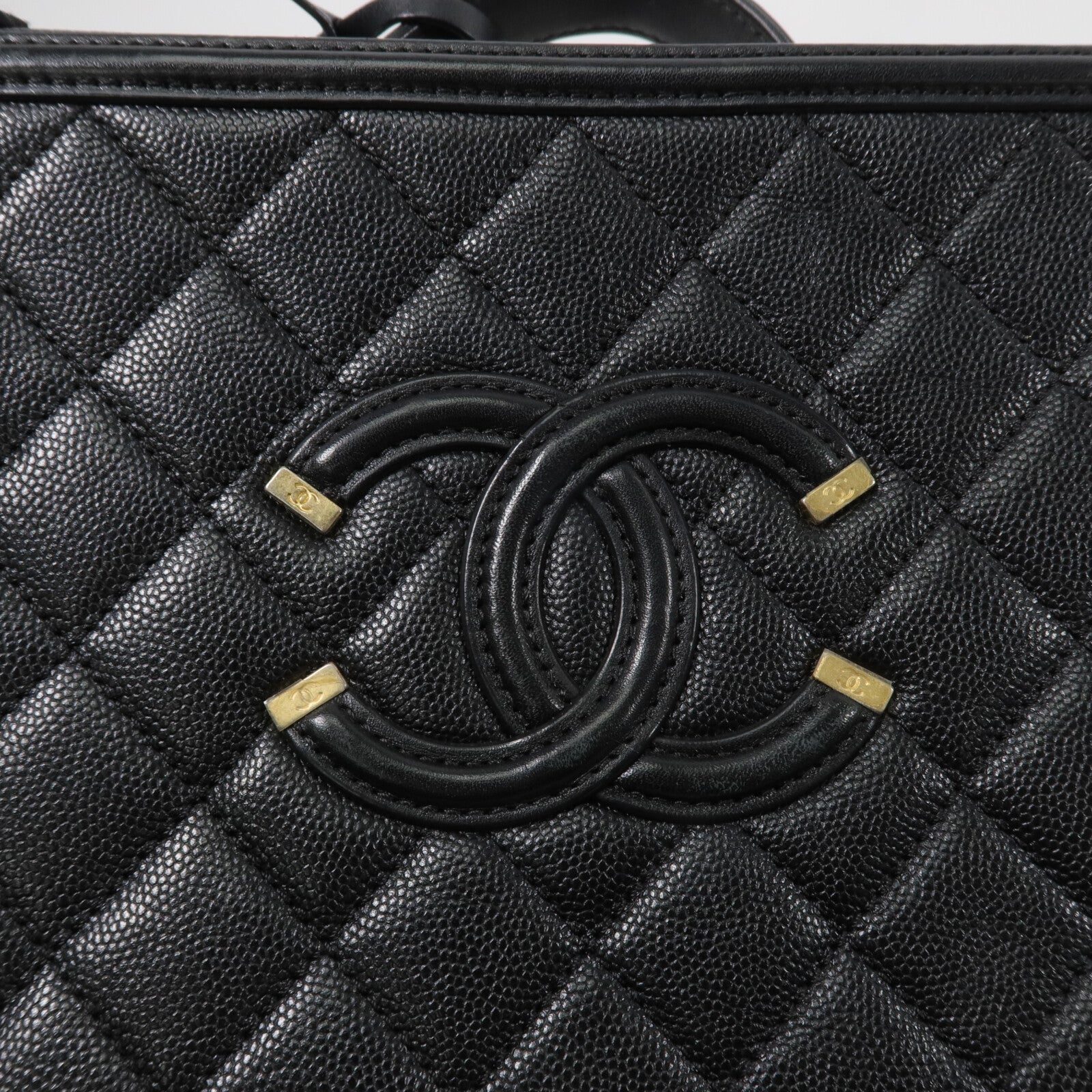 CHANEL 牛皮皮革CC Filigree Vanity Case Medium鏈帶肩背袋